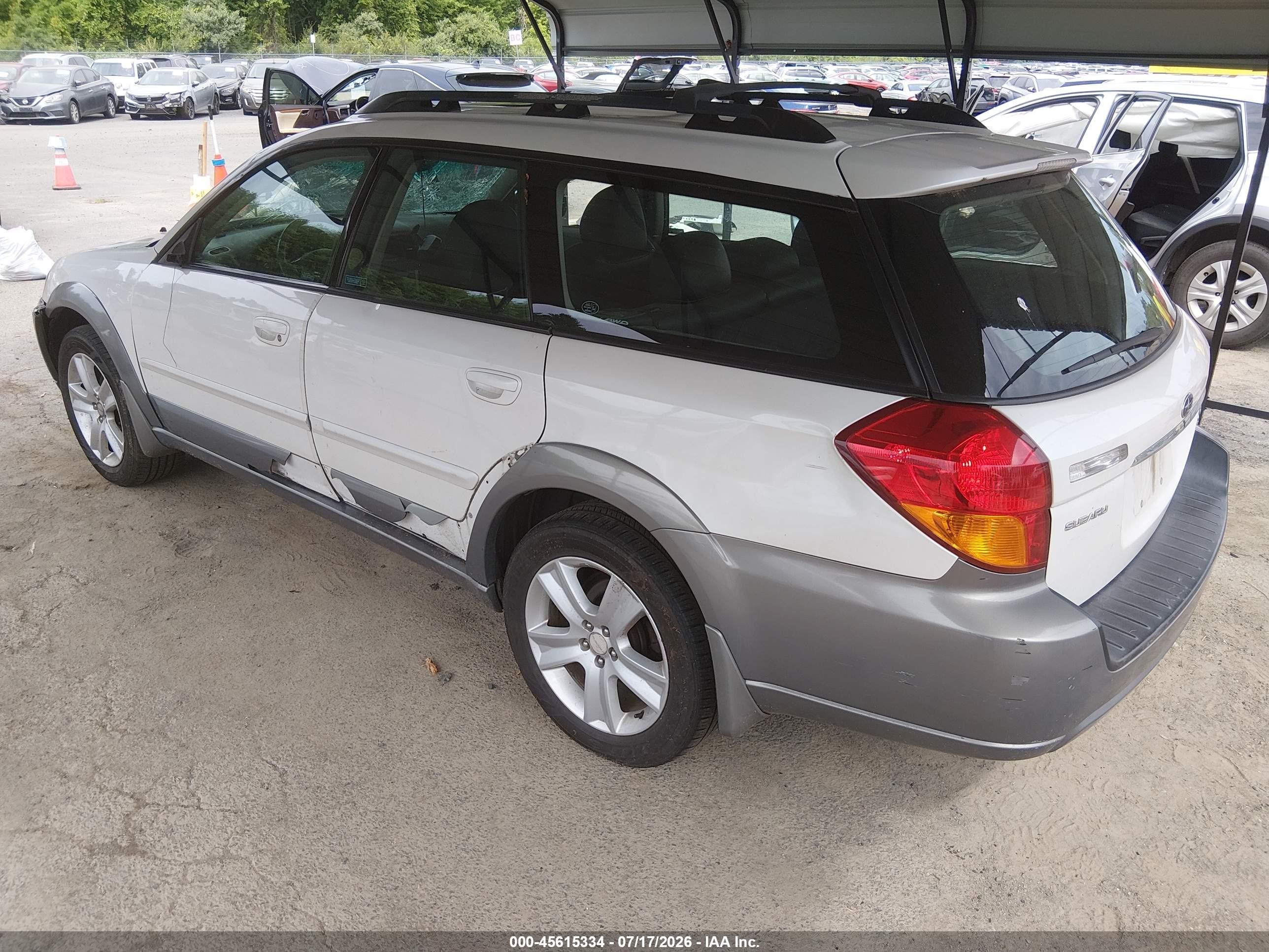 2005 Subaru Outback 2.5xt Limited White vin: 4S4BP67C154321323