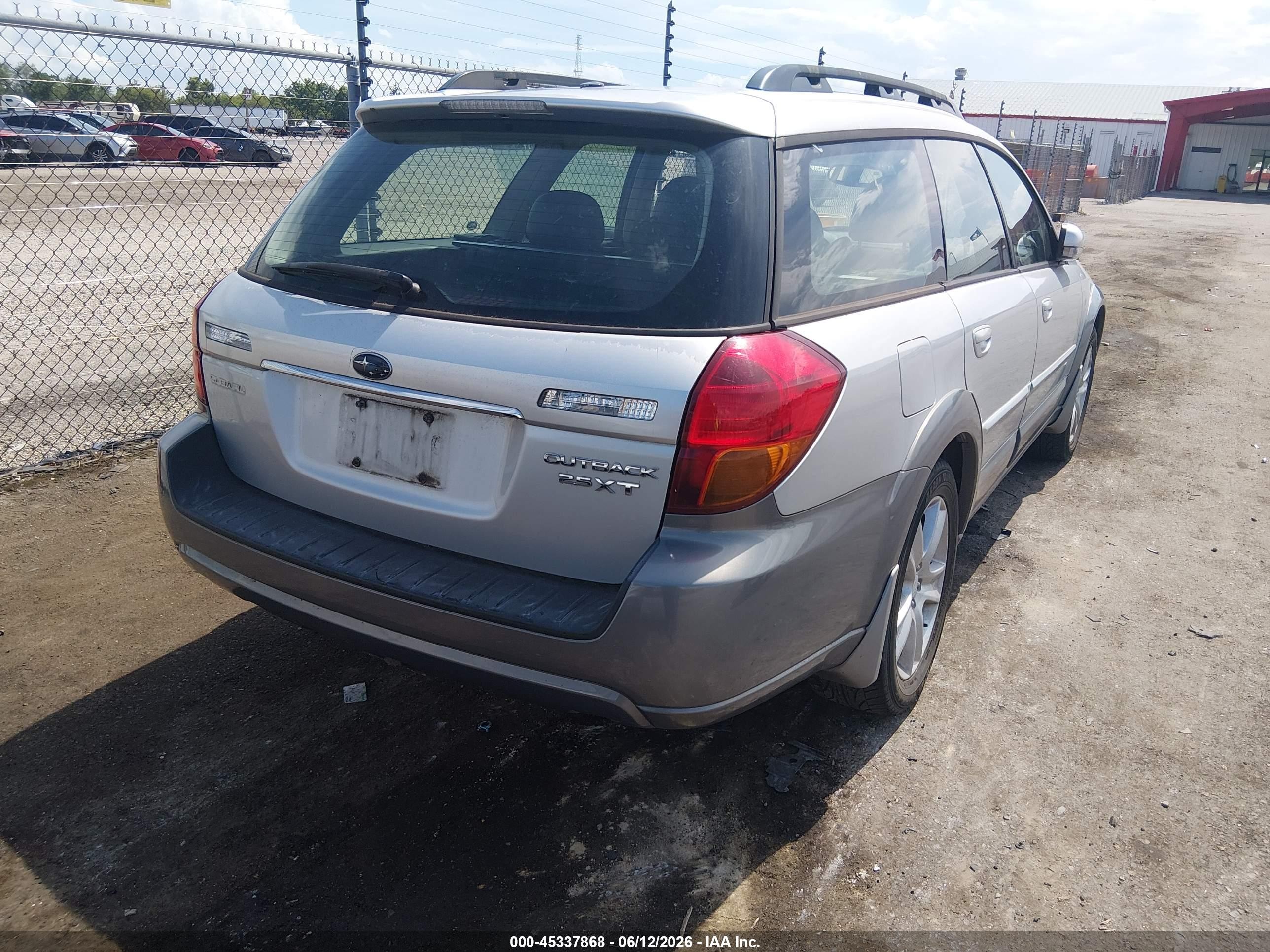 2006 Subaru Outback 2.5xt Limited Silver vin: 4S4BP67C164309545