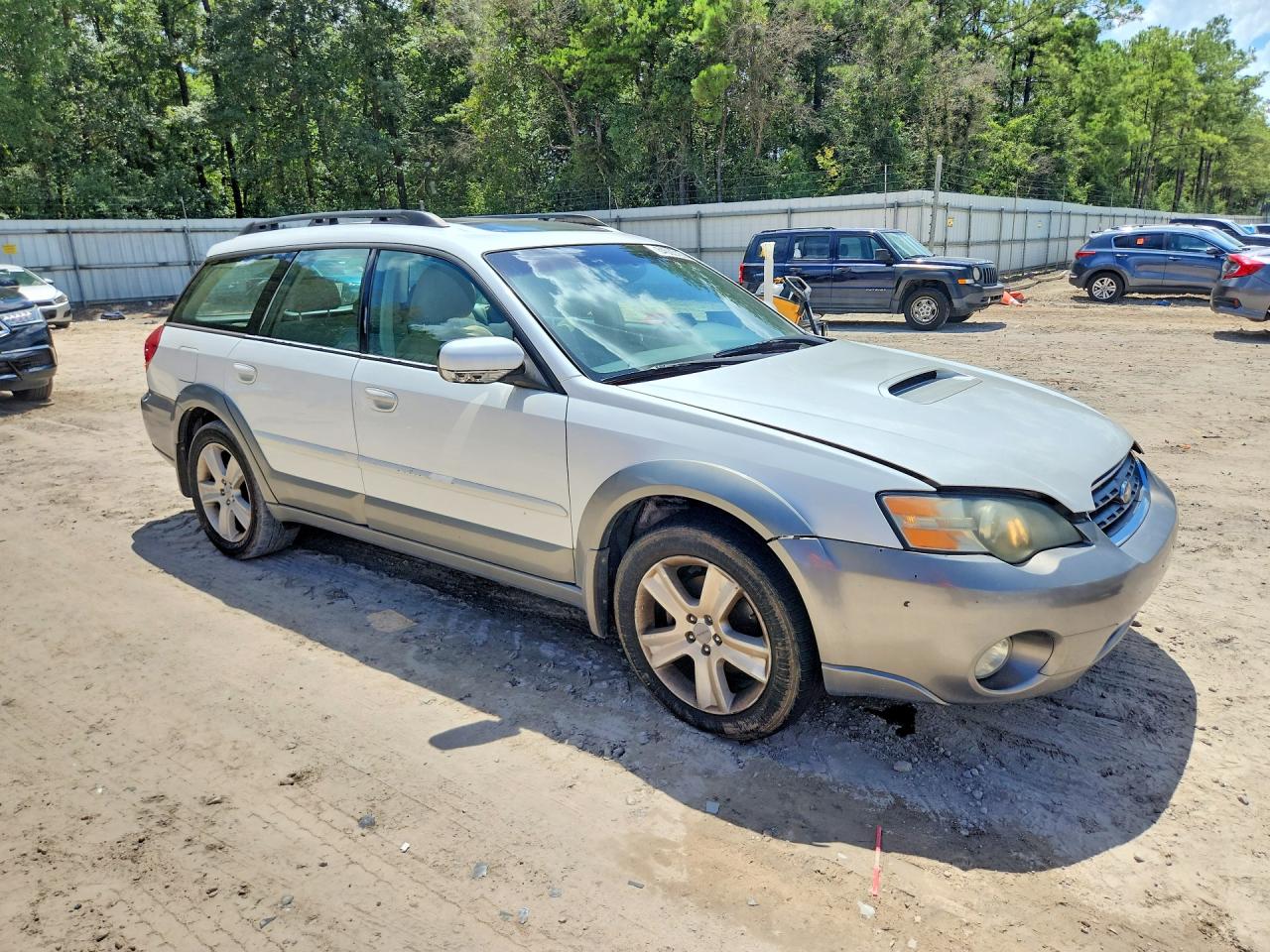 2005 Subaru Legacy Outback 2.5 Xt Limited White vin: 4S4BP67C854351211