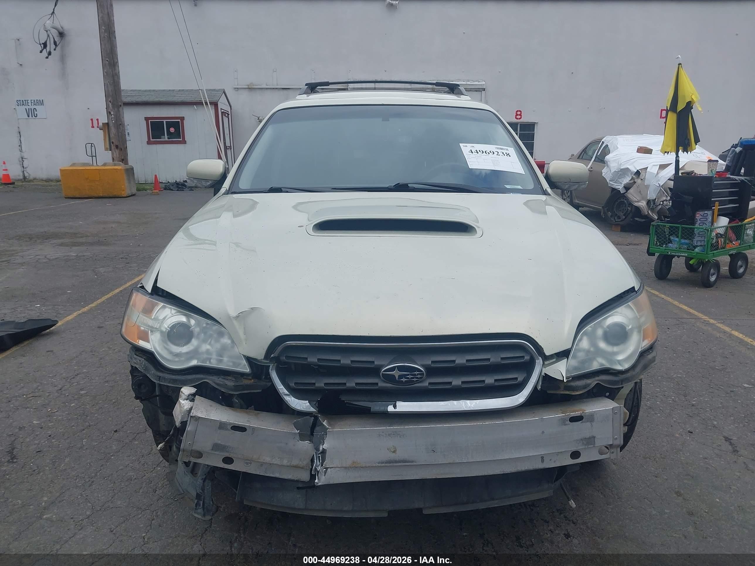 2006 Subaru Outback 2.5xt Gold vin: 4S4BP68C164325887