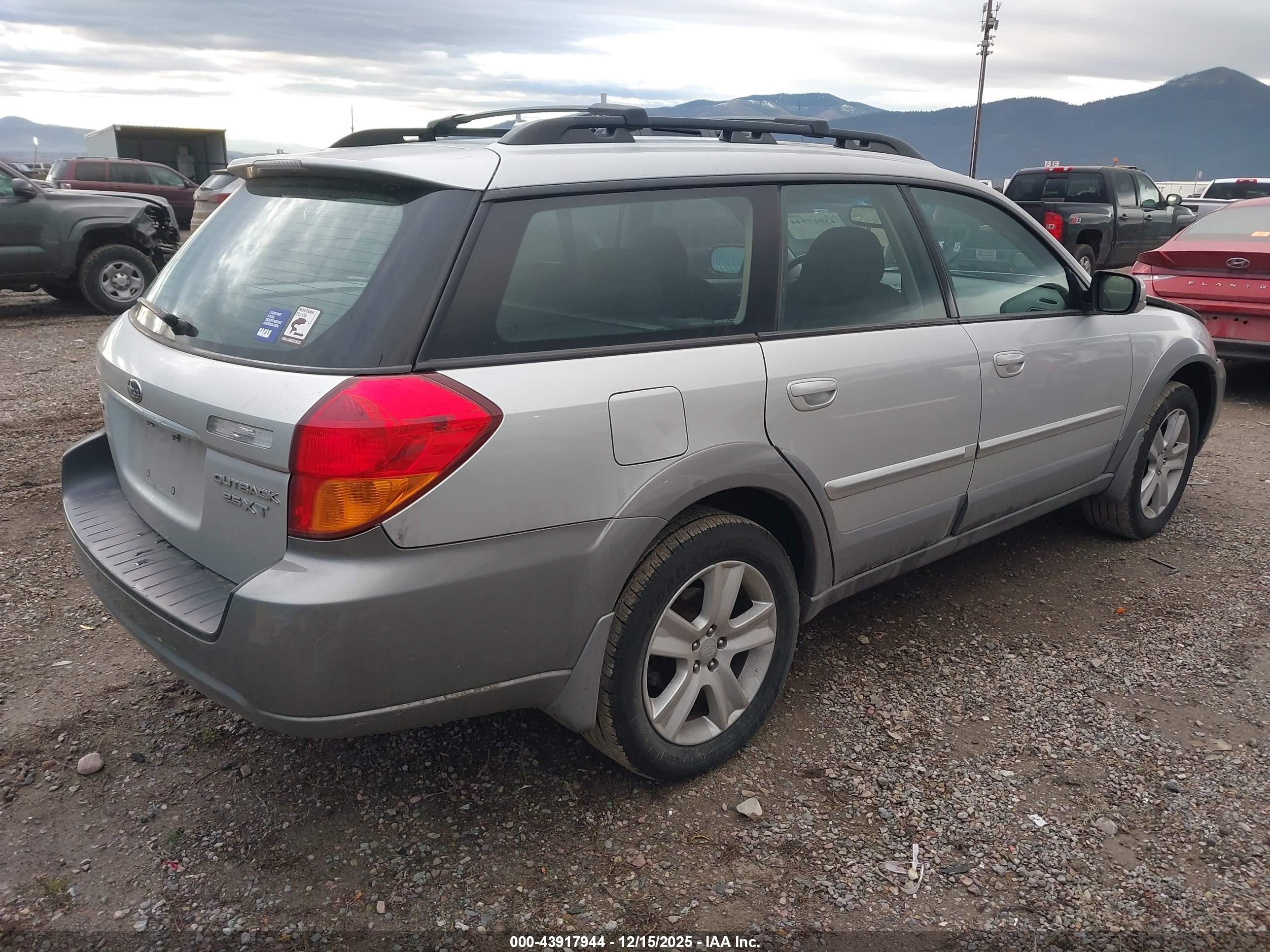 2006 Subaru Outback 2.5xt Silver vin: 4S4BP68C564322037