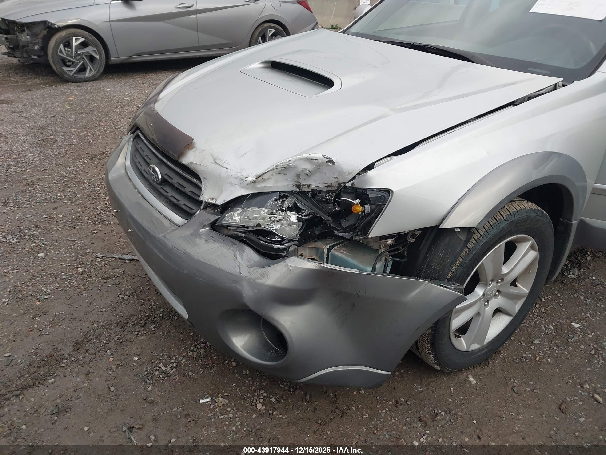 2006 Subaru Outback 2.5xt Silver vin: 4S4BP68C564322037