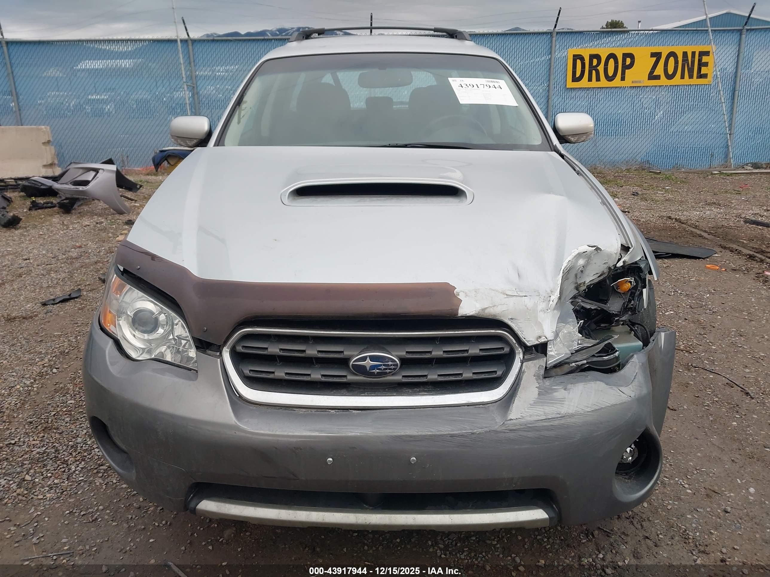 2006 Subaru Outback 2.5xt Silver vin: 4S4BP68C564322037
