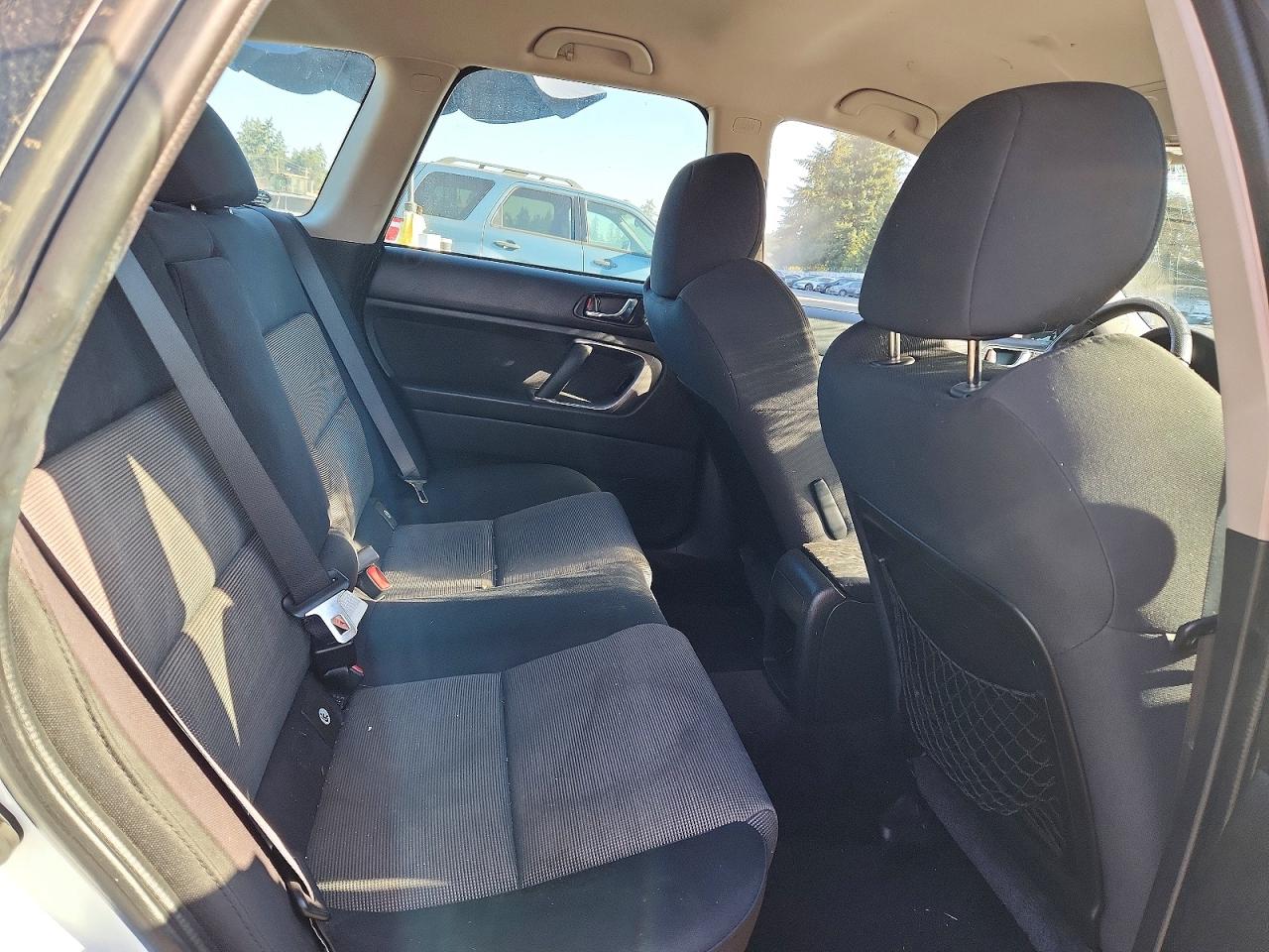 2006 Subaru Legacy Outback 2.5 Xt White vin: 4S4BP68C964326608