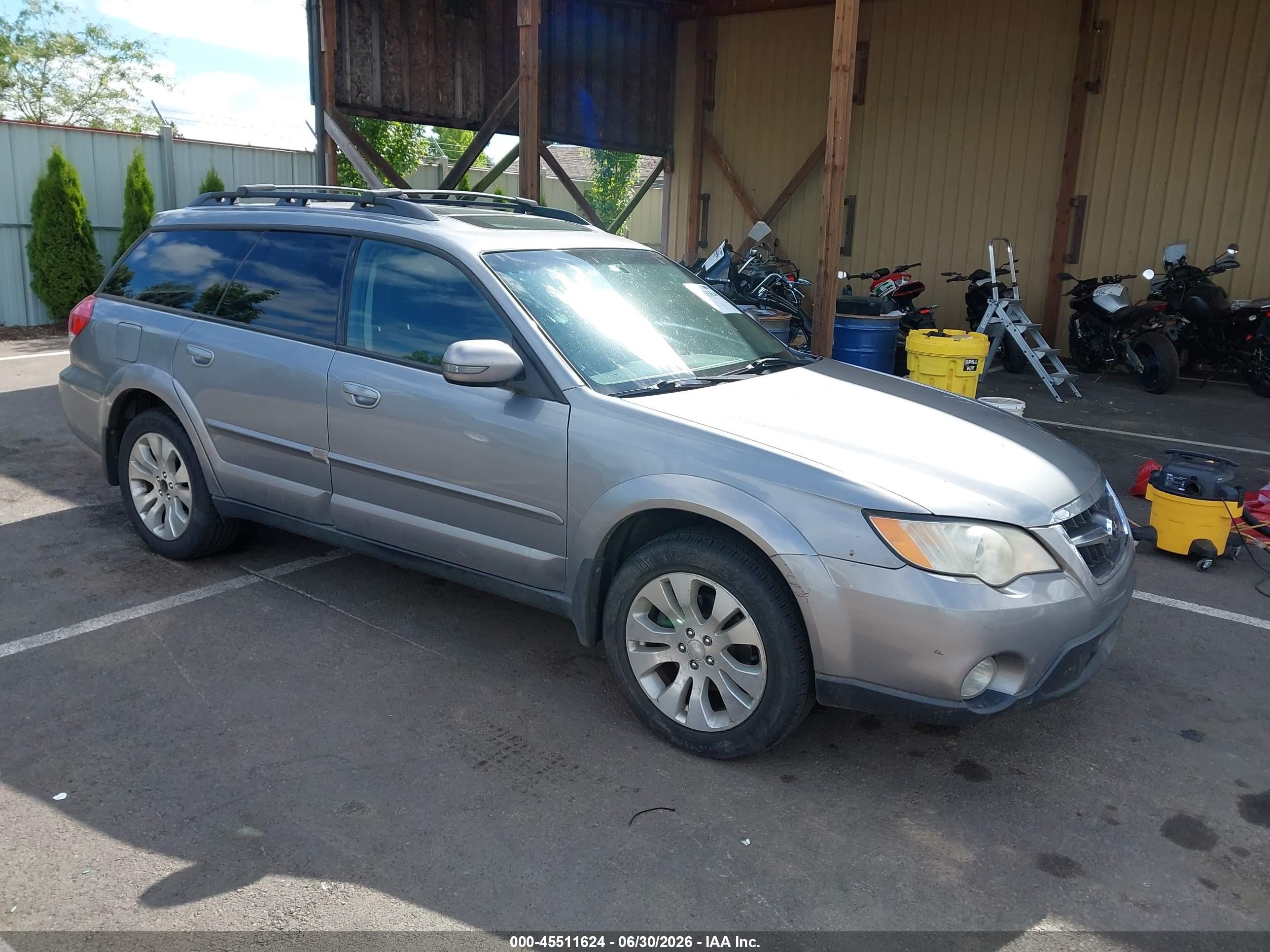 2009 Subaru Outback 3.0r Limited Silver vin: 4S4BP85C094328915