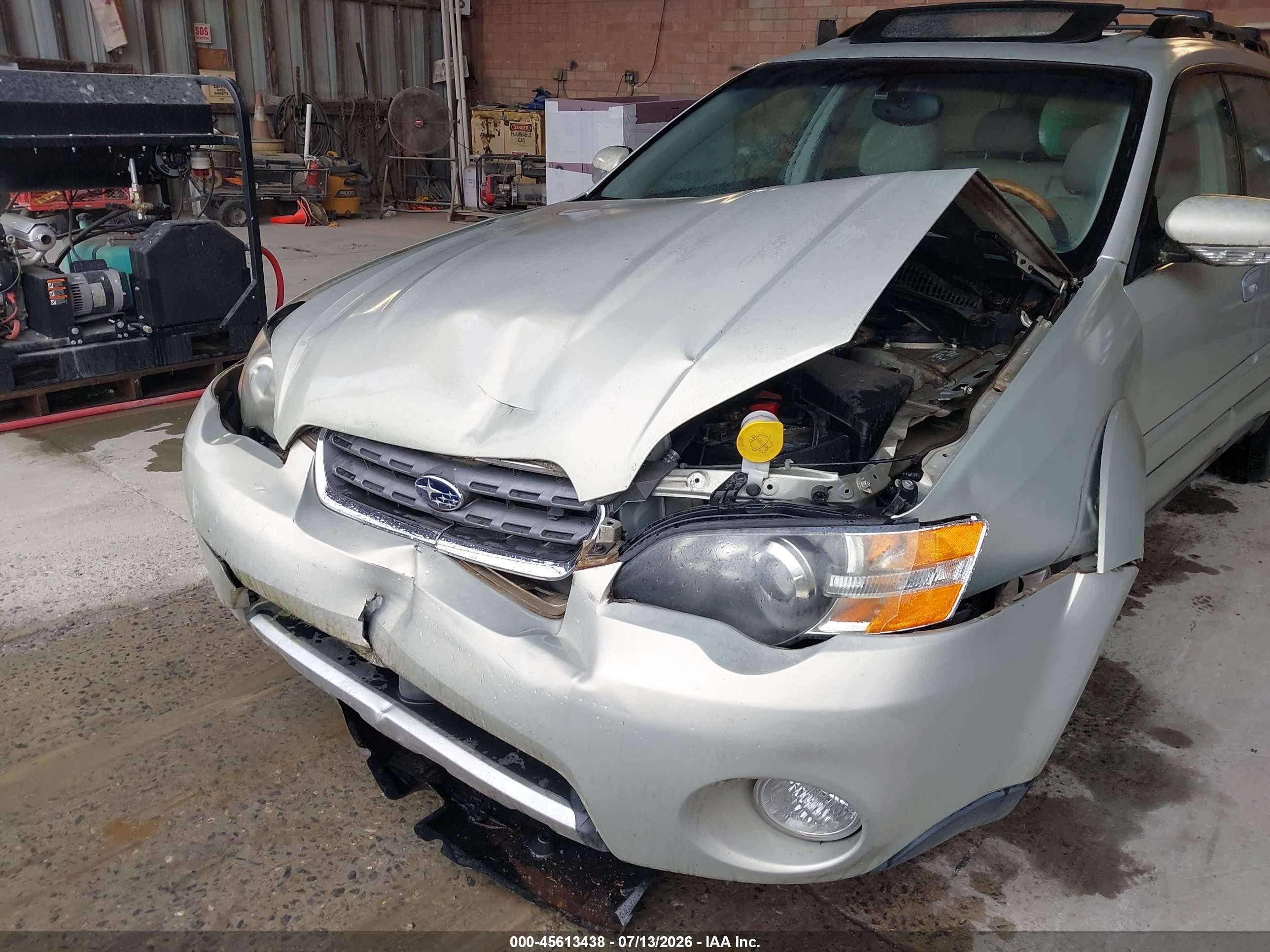 2005 Subaru Outback 3.0r L.l. Bean Edition Gold vin: 4S4BP86C054322282