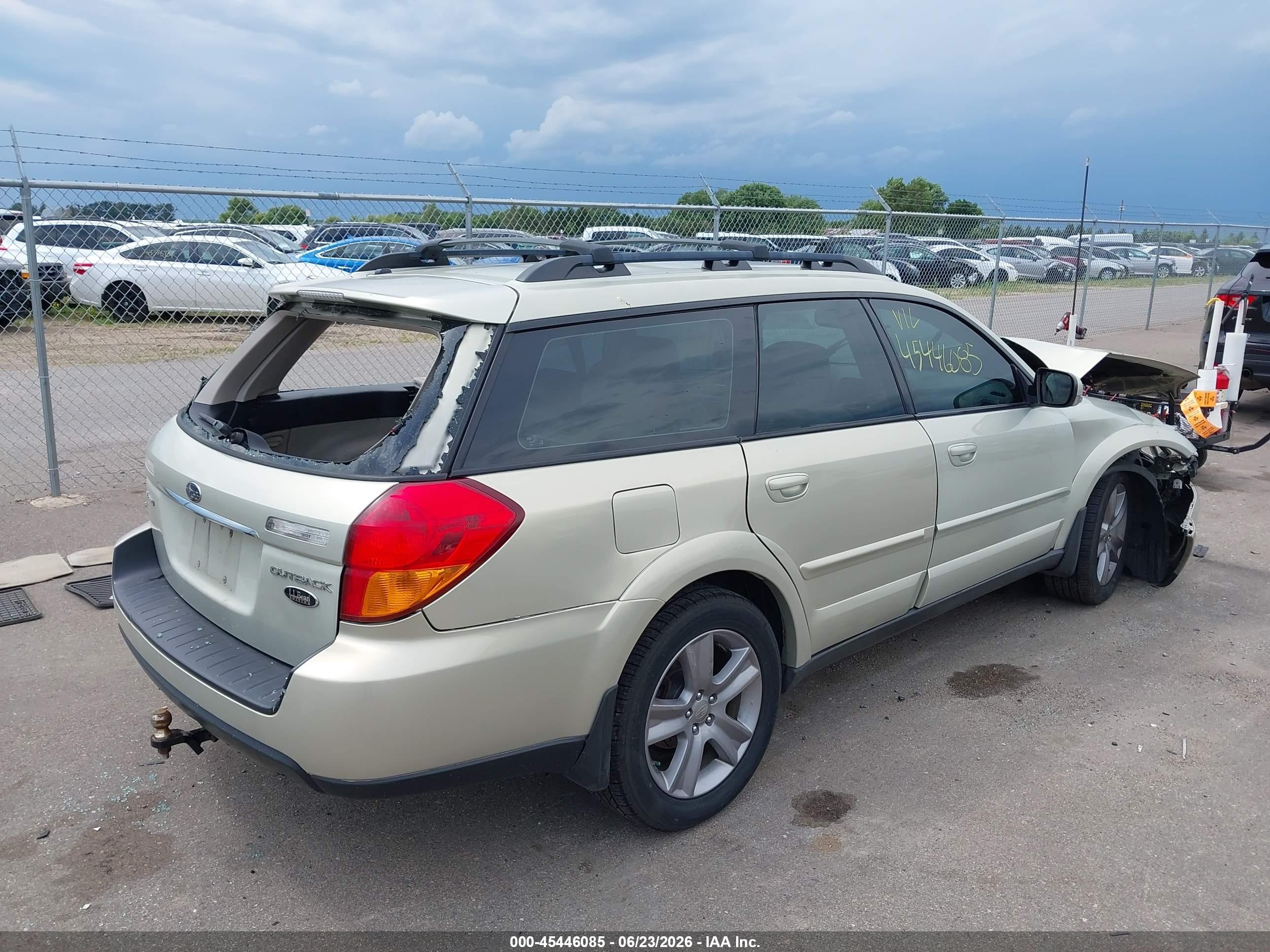 2006 Subaru Outback 3.0r L.l. Bean Edition Gold vin: 4S4BP86C064352688
