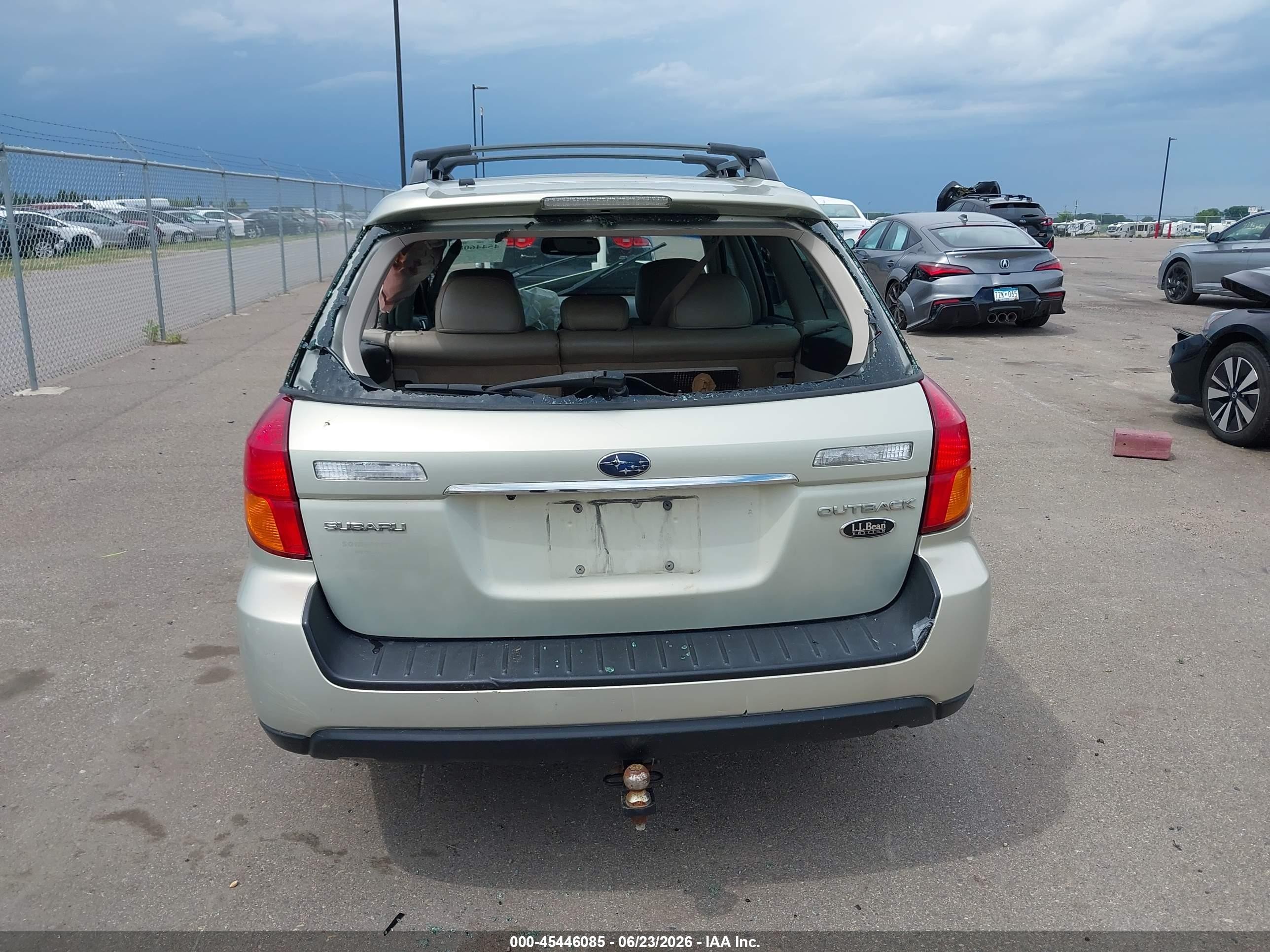 2006 Subaru Outback 3.0r L.l. Bean Edition Gold vin: 4S4BP86C064352688