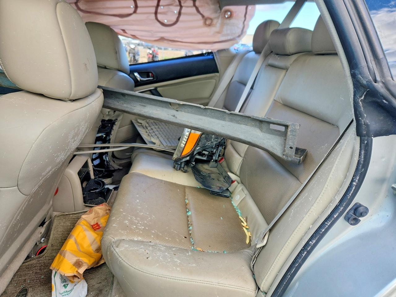2006 Subaru Outback Outback 3.0r Ll Bean Серебряный vin: 4S4BP86C564312817