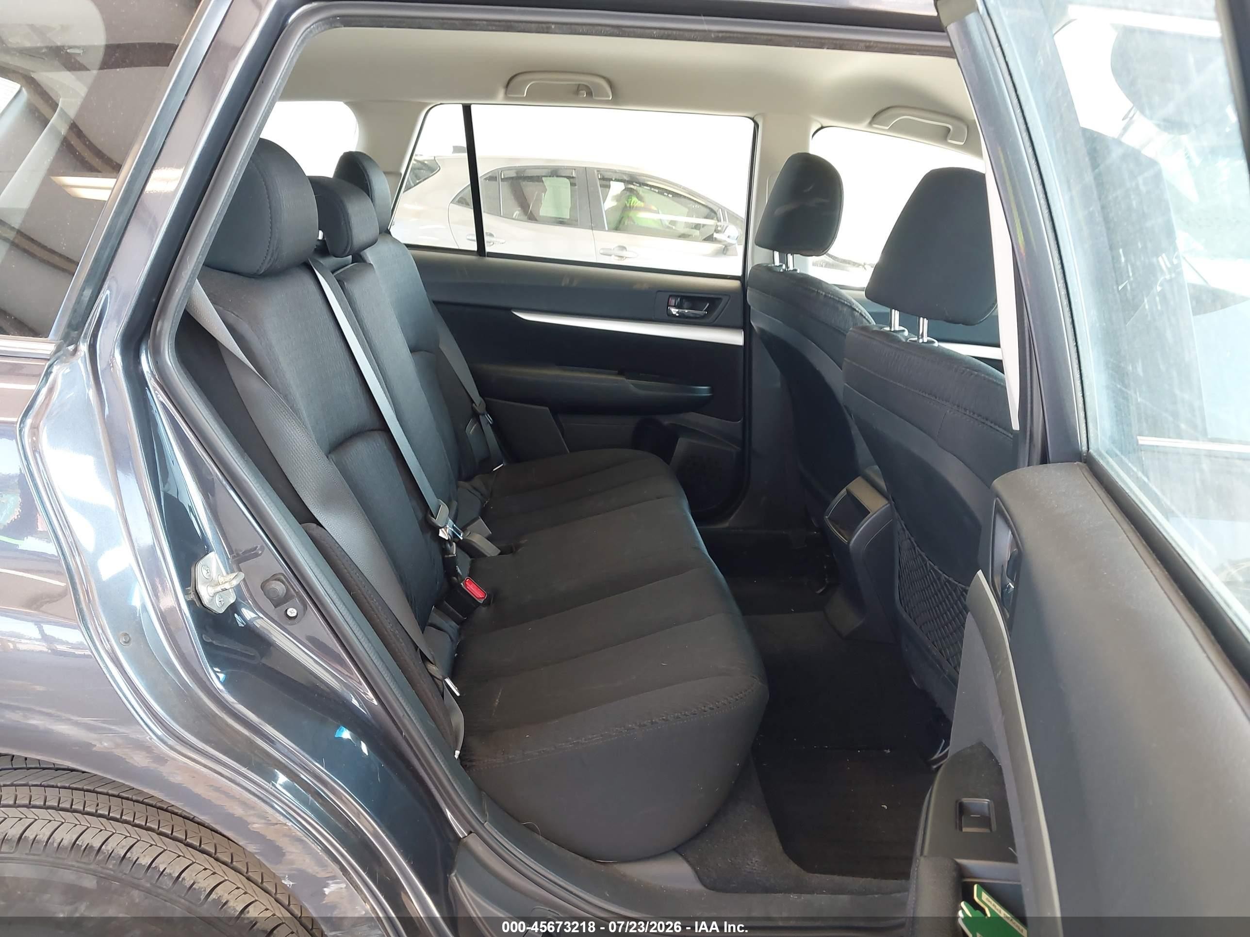 2011 Subaru Outback 2.5i Gray vin: 4S4BRBAC0B3340359