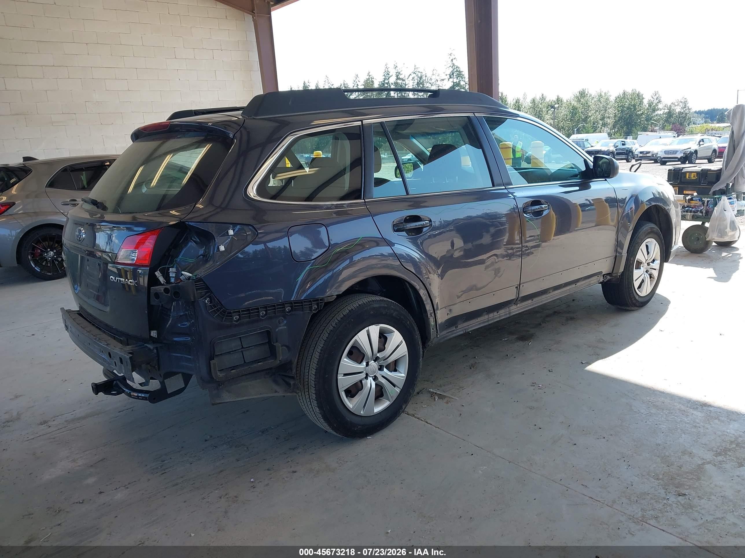 2011 Subaru Outback 2.5i Gray vin: 4S4BRBAC0B3340359