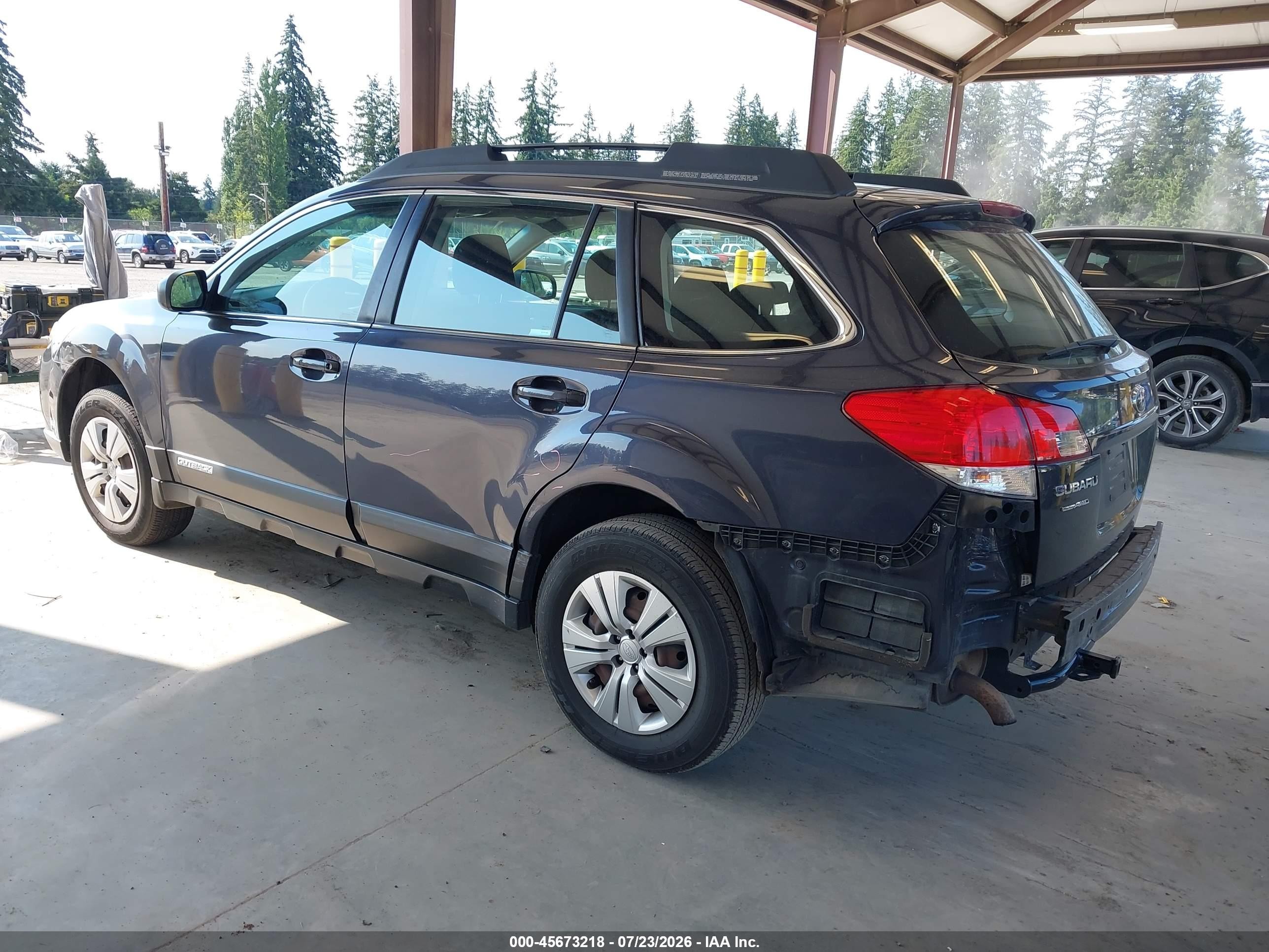 2011 Subaru Outback 2.5i Gray vin: 4S4BRBAC0B3340359