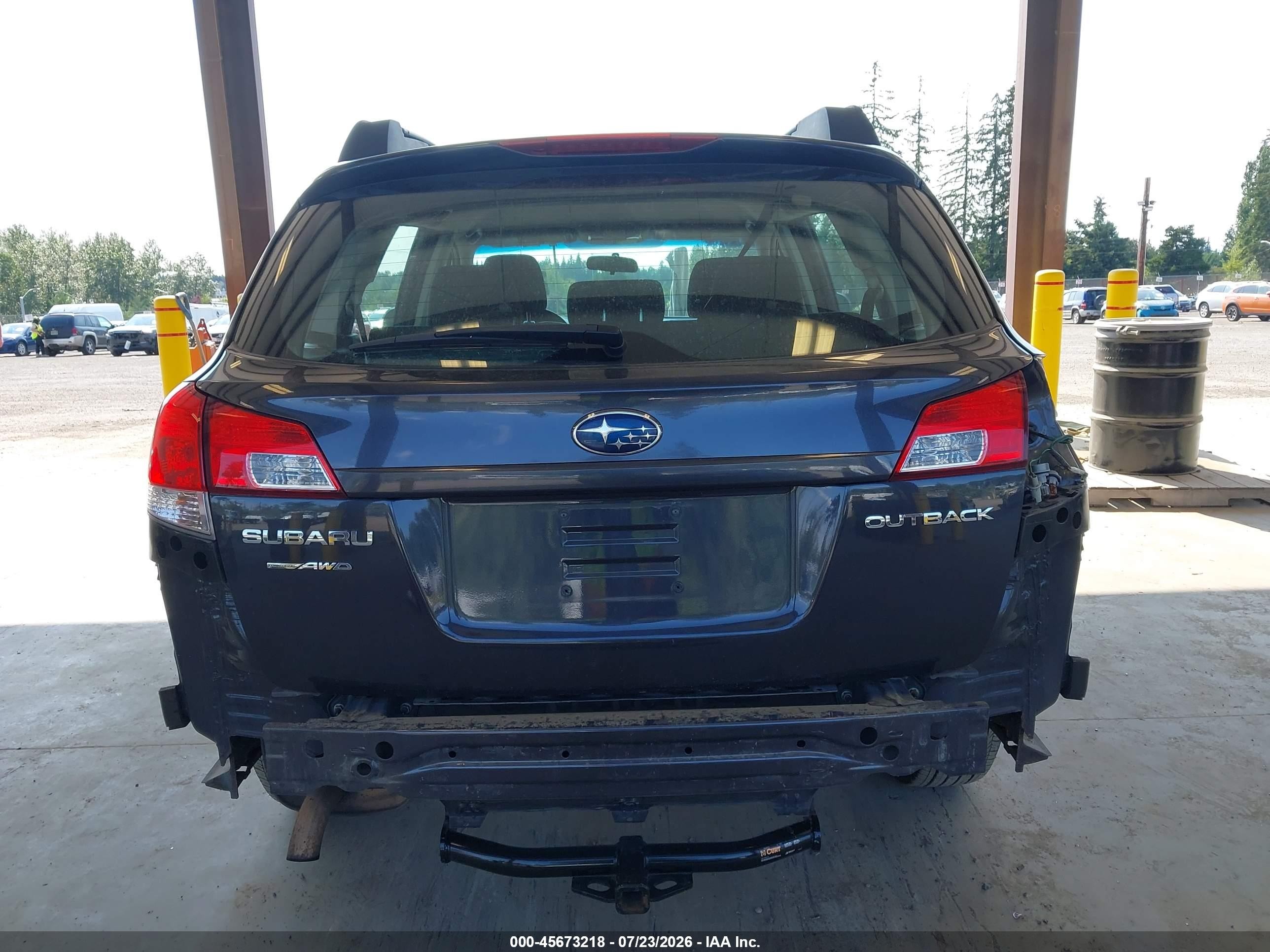 2011 Subaru Outback 2.5i Gray vin: 4S4BRBAC0B3340359