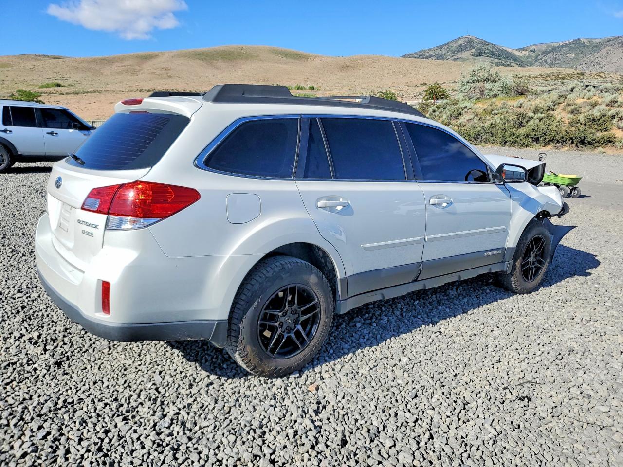 2012 Subaru Outback 2.5i White vin: 4S4BRBAC0C3220790
