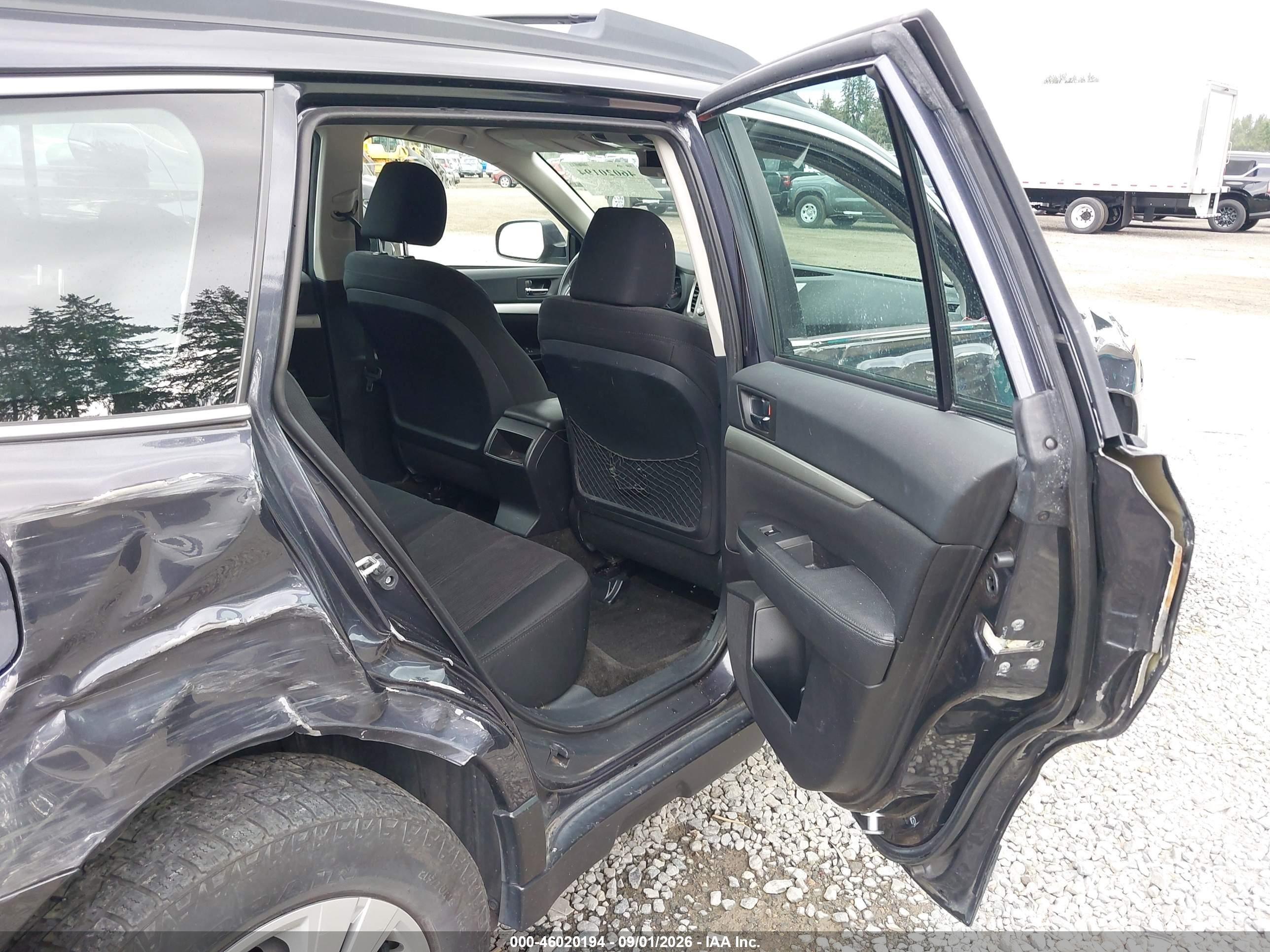 2013 Subaru Outback 2.5i Серый vin: 4S4BRBAC0D3225702