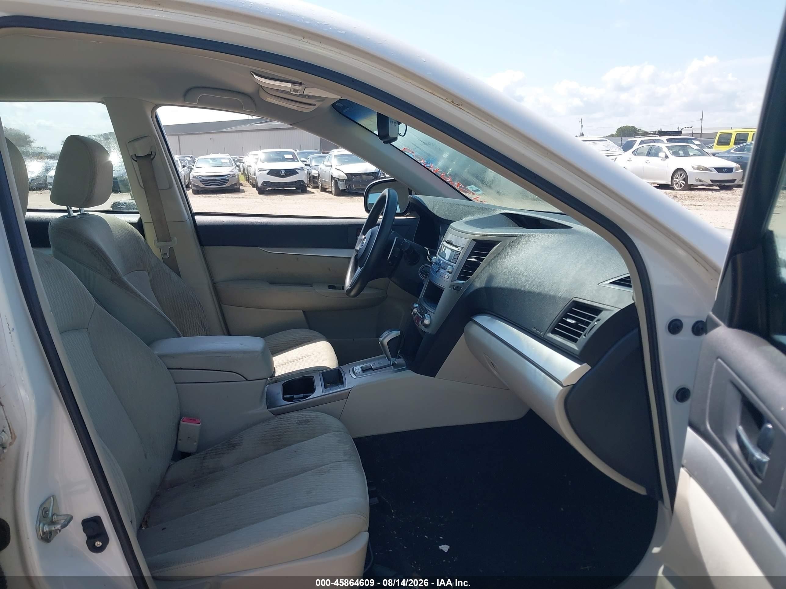 2011 Subaru Outback 2.5i White vin: 4S4BRBAC1B3359468