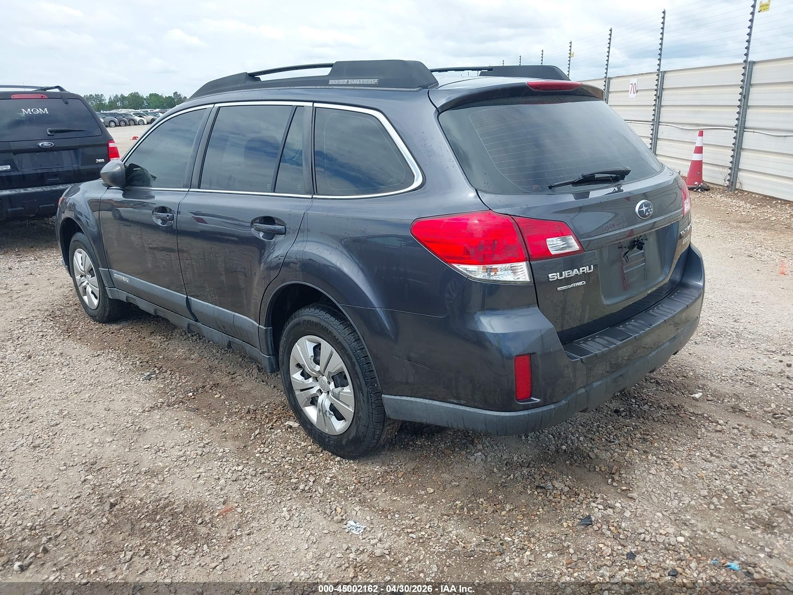 2011 Subaru Outback 2.5i Gray vin: 4S4BRBAC1B3374536
