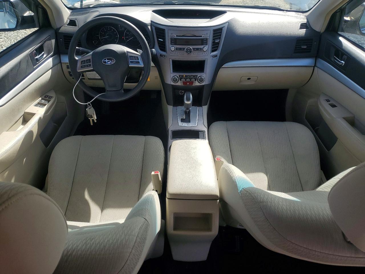 2012 Subaru Outback 2.5i White vin: 4S4BRBAC1C3206350