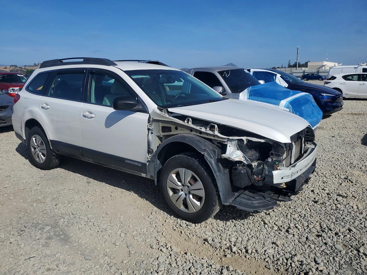 2012 Subaru Outback 2.5i White vin: 4S4BRBAC1C3206350