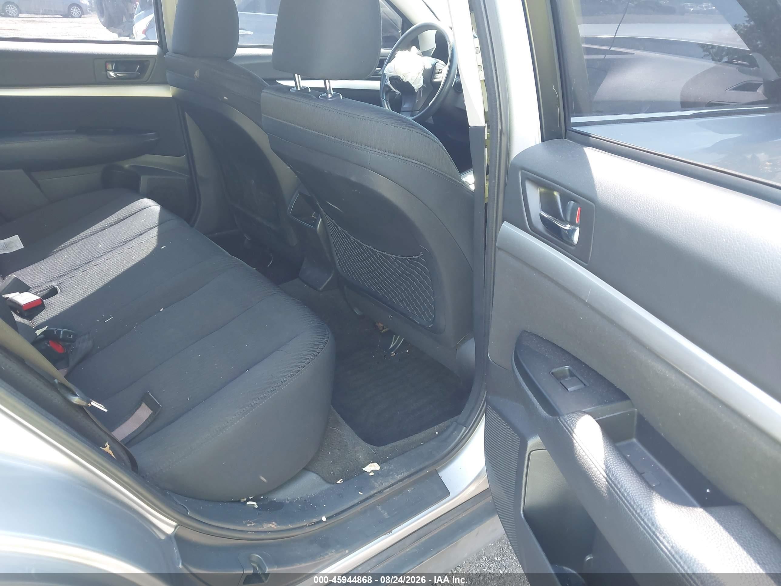 2012 Subaru Outback 2.5i Silver vin: 4S4BRBAC1C3256813