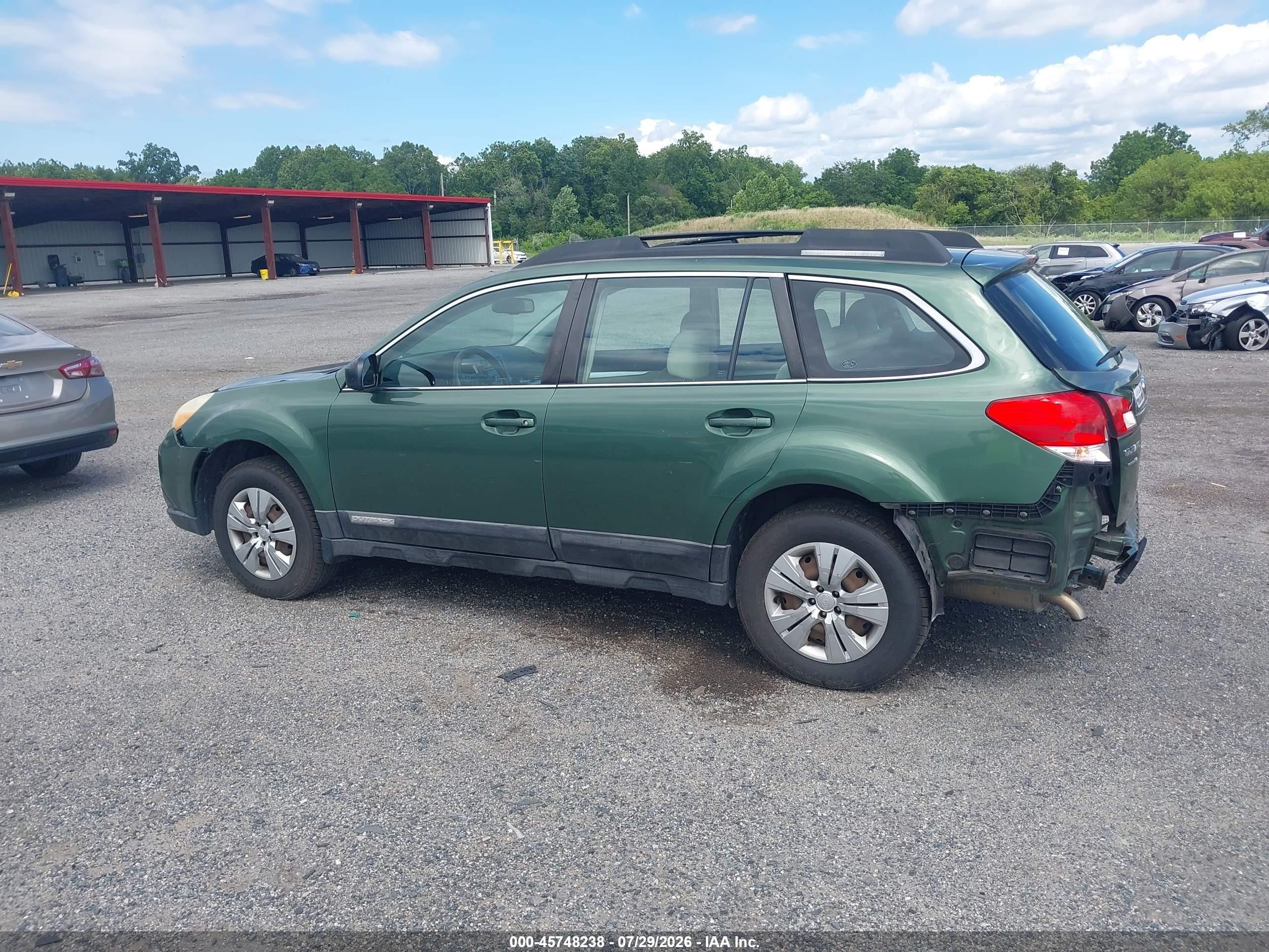 2011 Subaru Outback 2.5i Green vin: 4S4BRBAC2B3328195