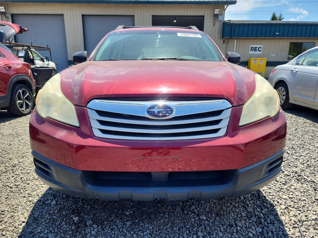 2011 Subaru Outback 2.5i Бордовый vin: 4S4BRBAC2B3398196