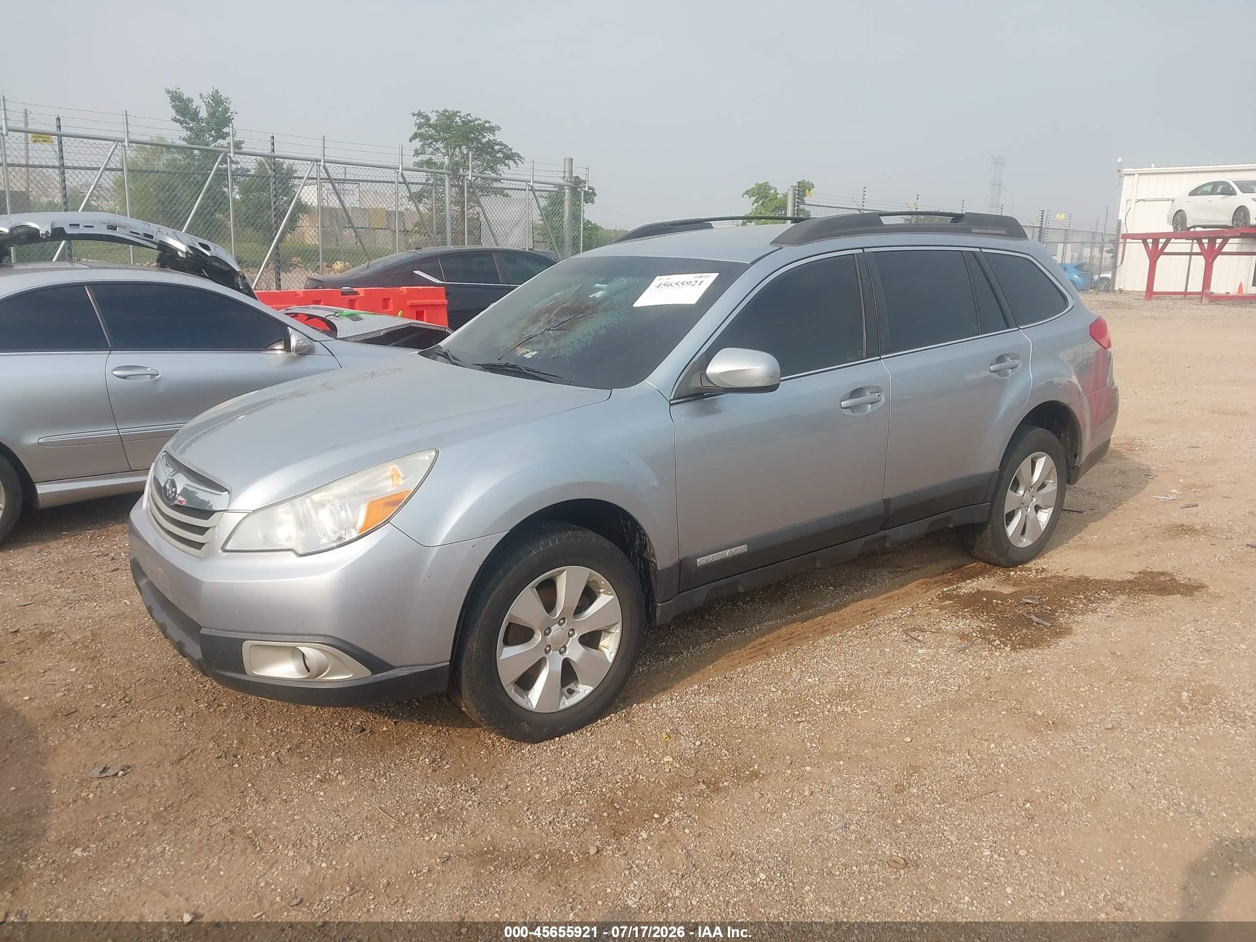 2012 Subaru Outback 2.5i Silver vin: 4S4BRBAC2C3203909