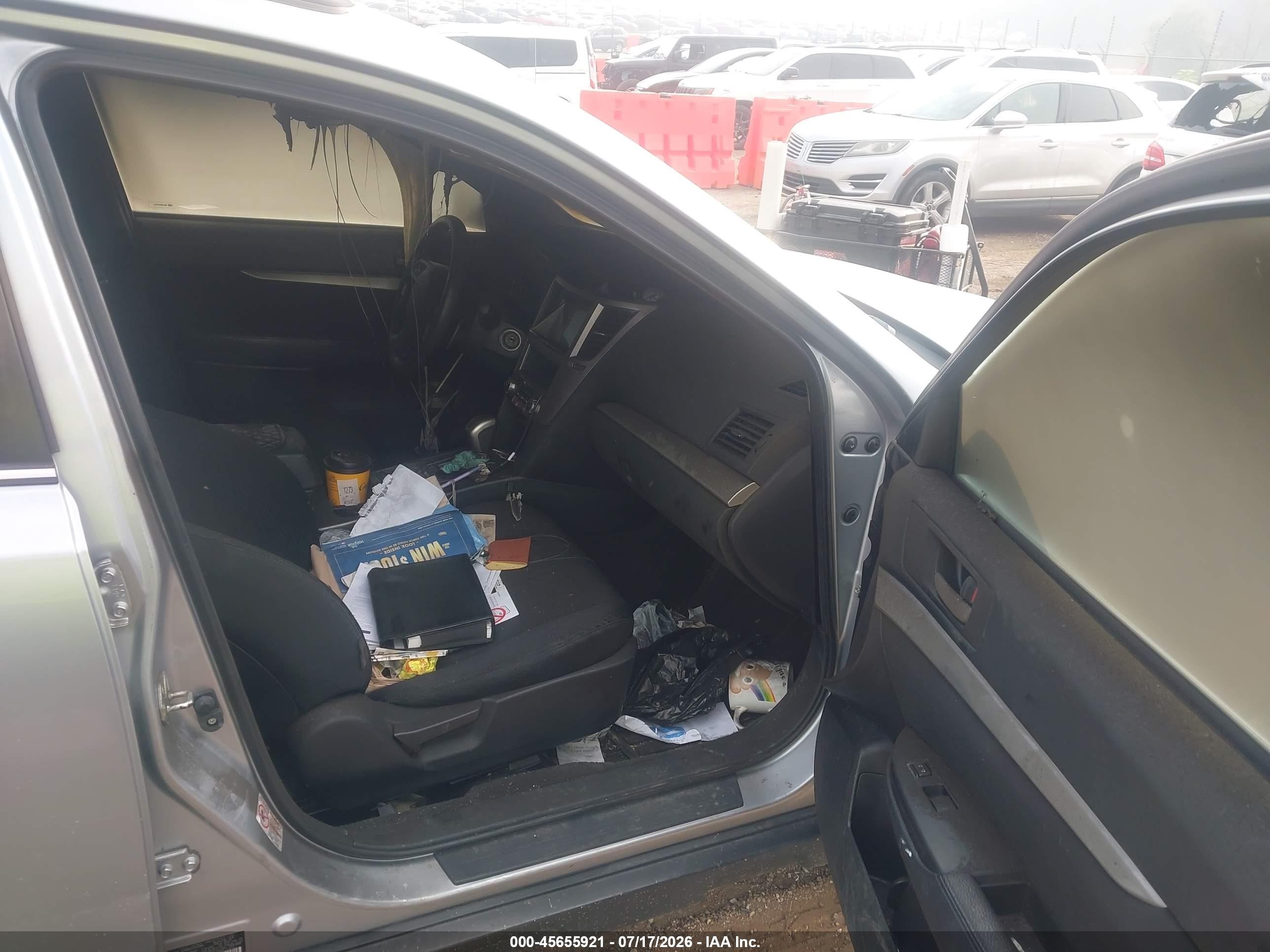 2012 Subaru Outback 2.5i Silver vin: 4S4BRBAC2C3203909