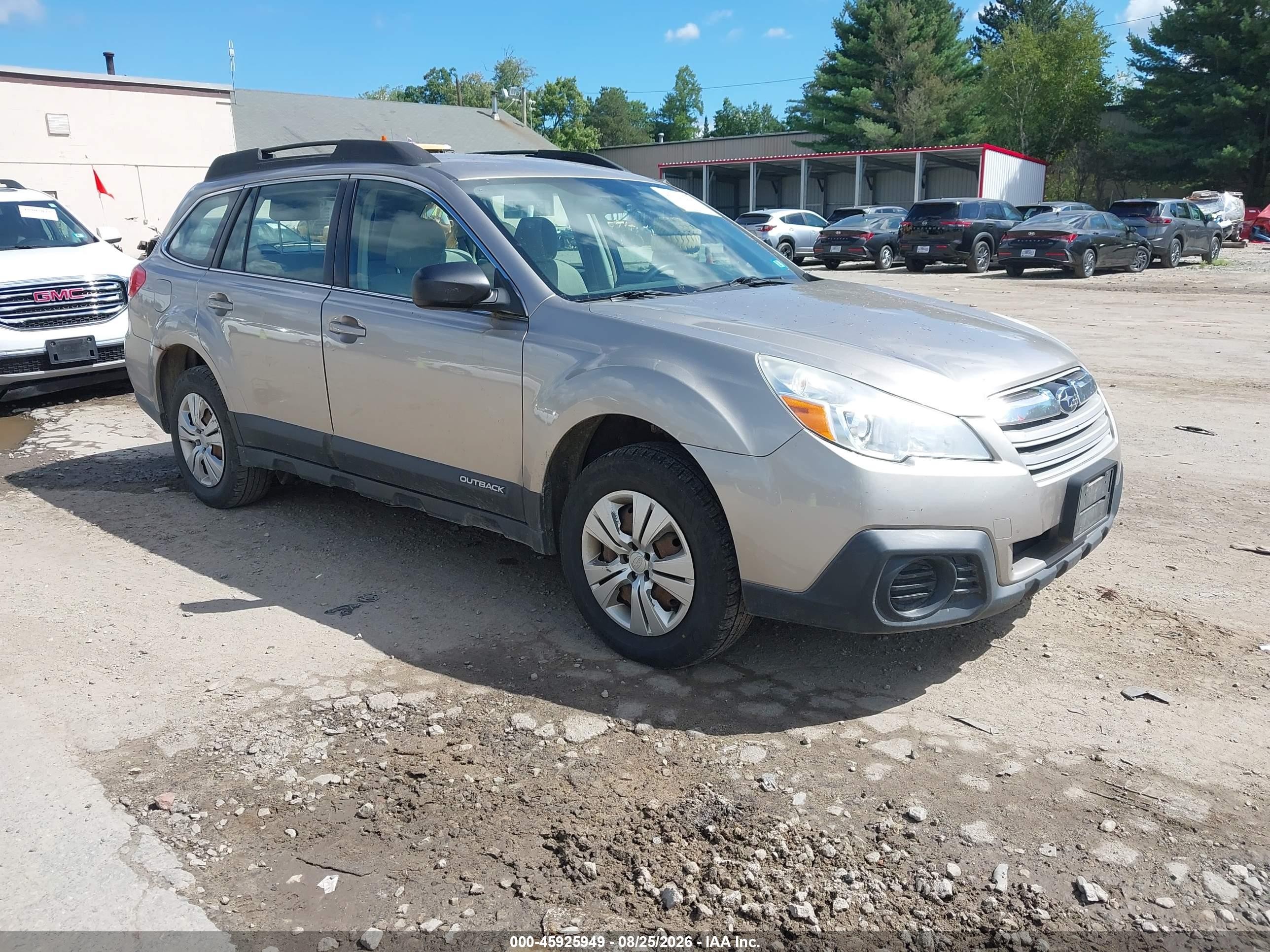 2014 Subaru Outback 2.5i Gold vin: 4S4BRBAC2E3232457