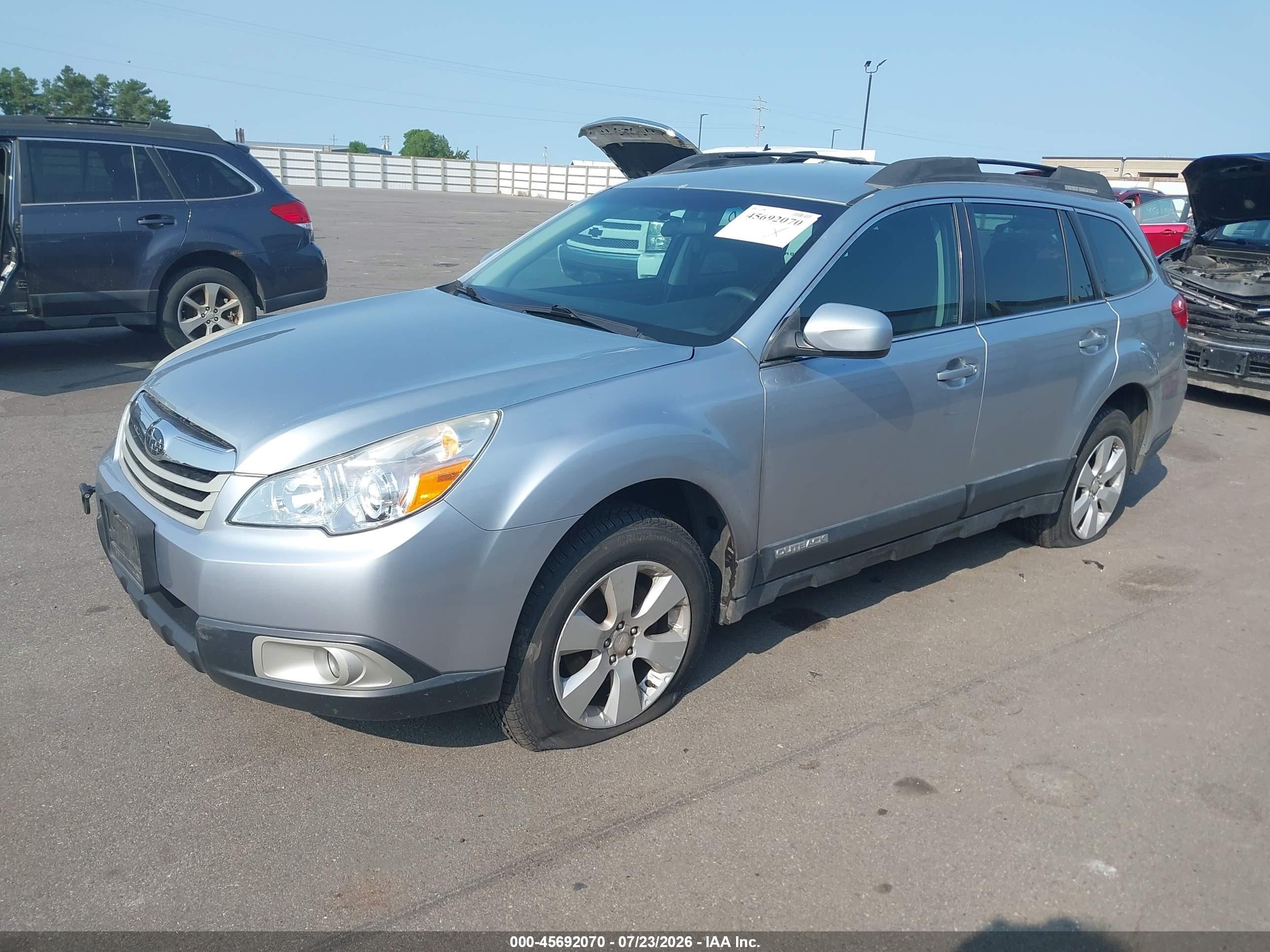 2012 Subaru Outback 2.5i Silver vin: 4S4BRBAC3C3286248