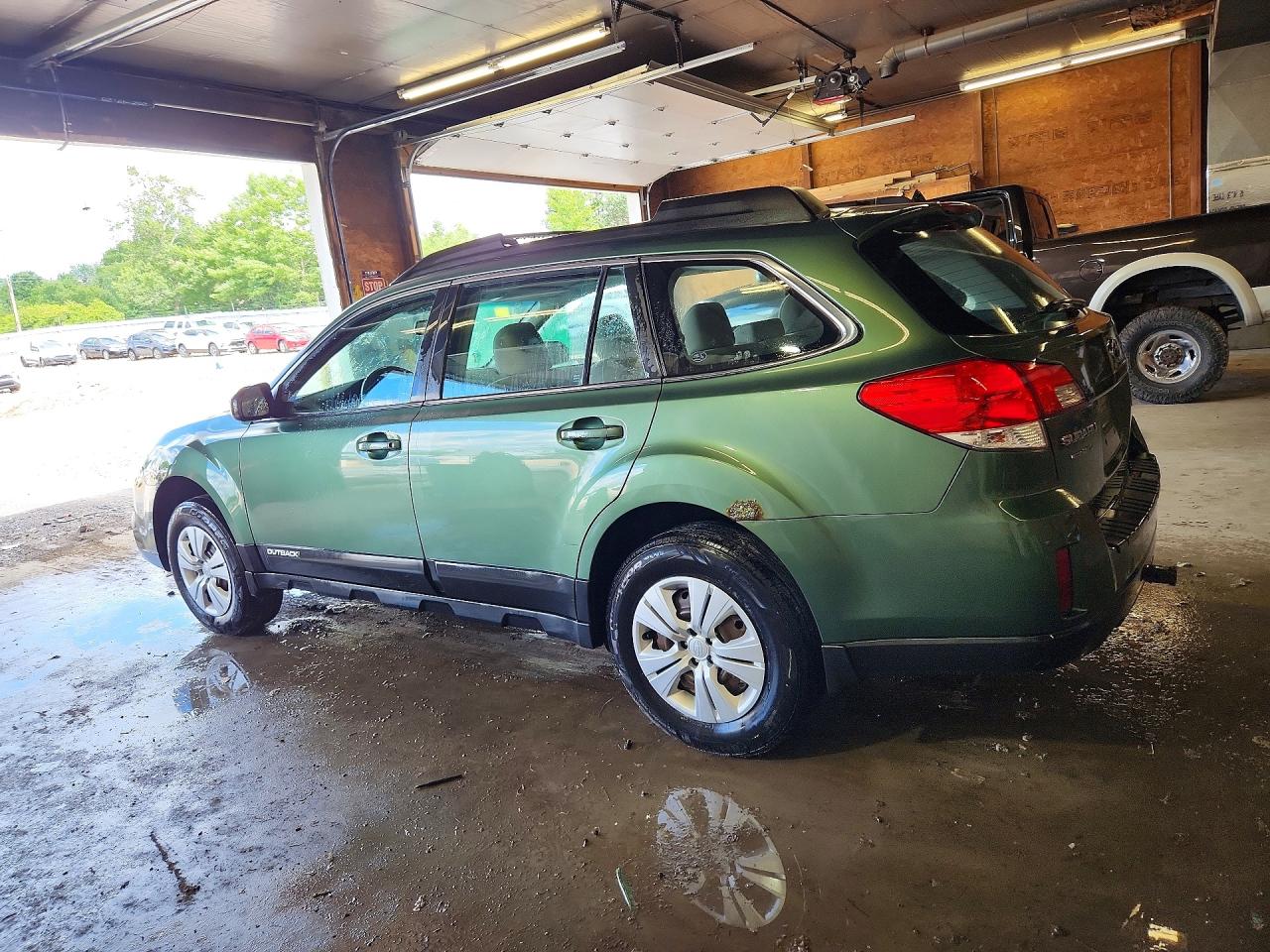 2013 Subaru Outback 2.5i Green vin: 4S4BRBAC3D3309433