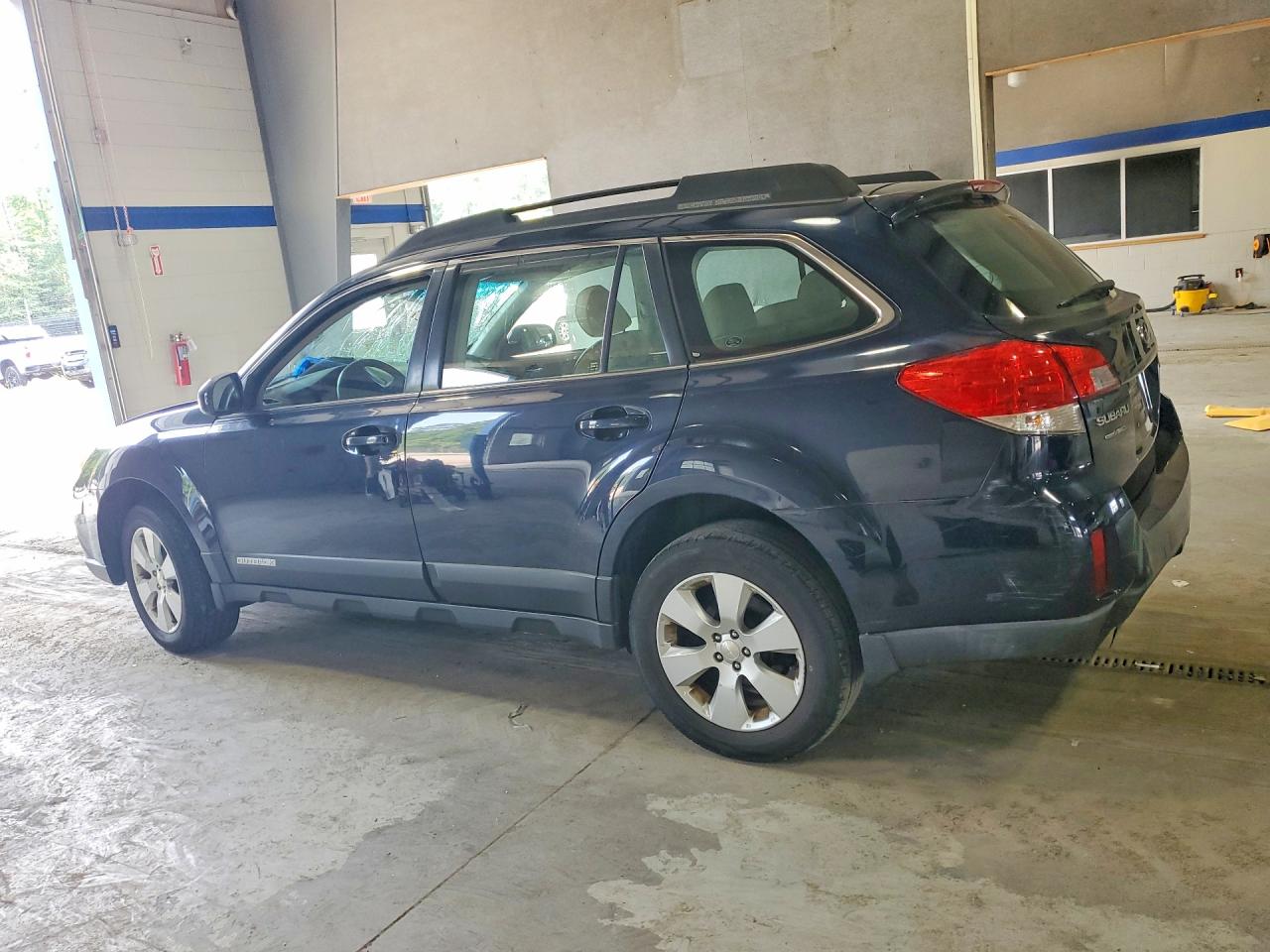 2012 Subaru Outback 2.5i Blue vin: 4S4BRBAC4C3299347