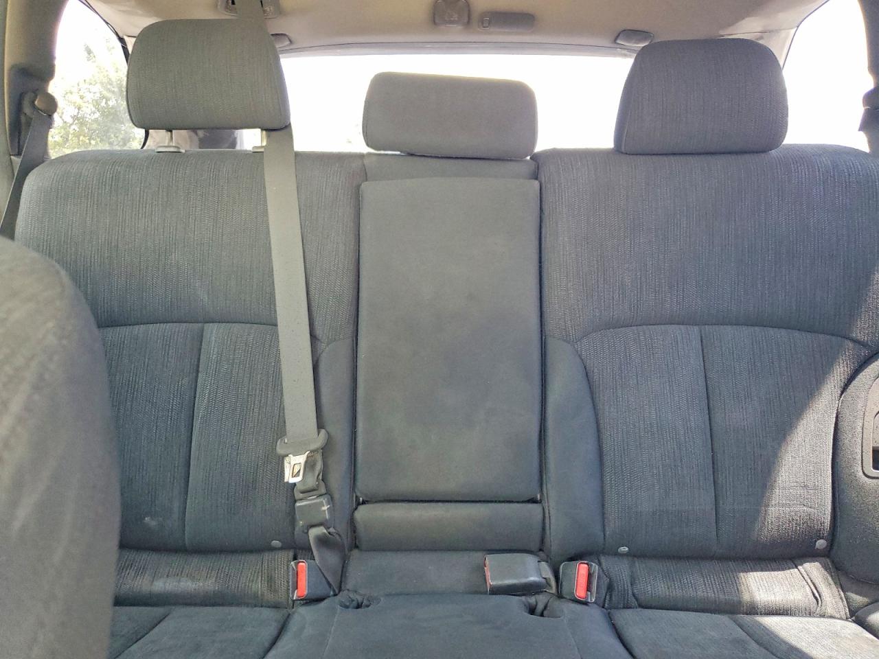 2013 Subaru Outback 2.5i Silver vin: 4S4BRBAC4D3254684