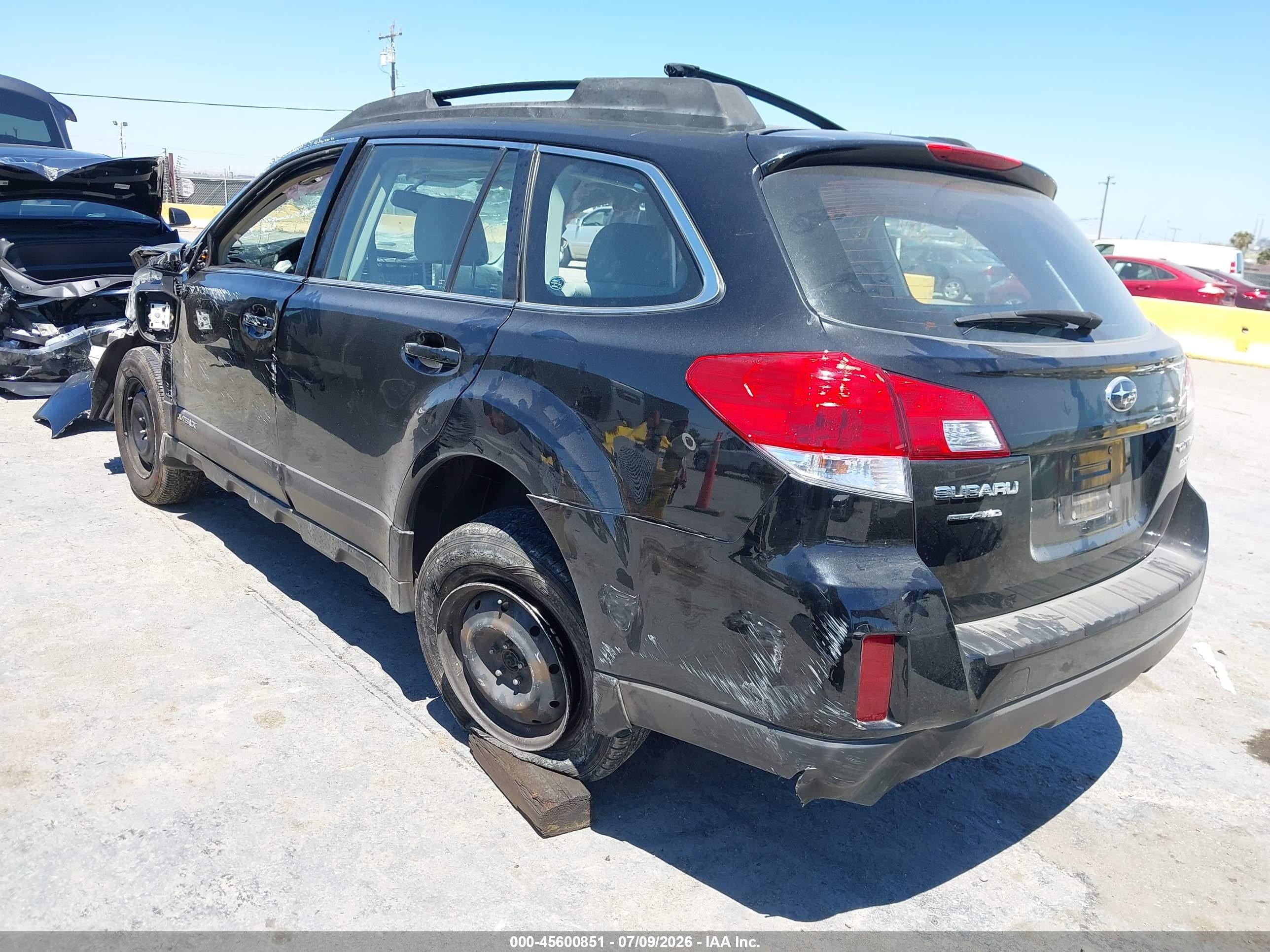 2013 Subaru Outback 2.5i Черный vin: 4S4BRBAC4D3300515