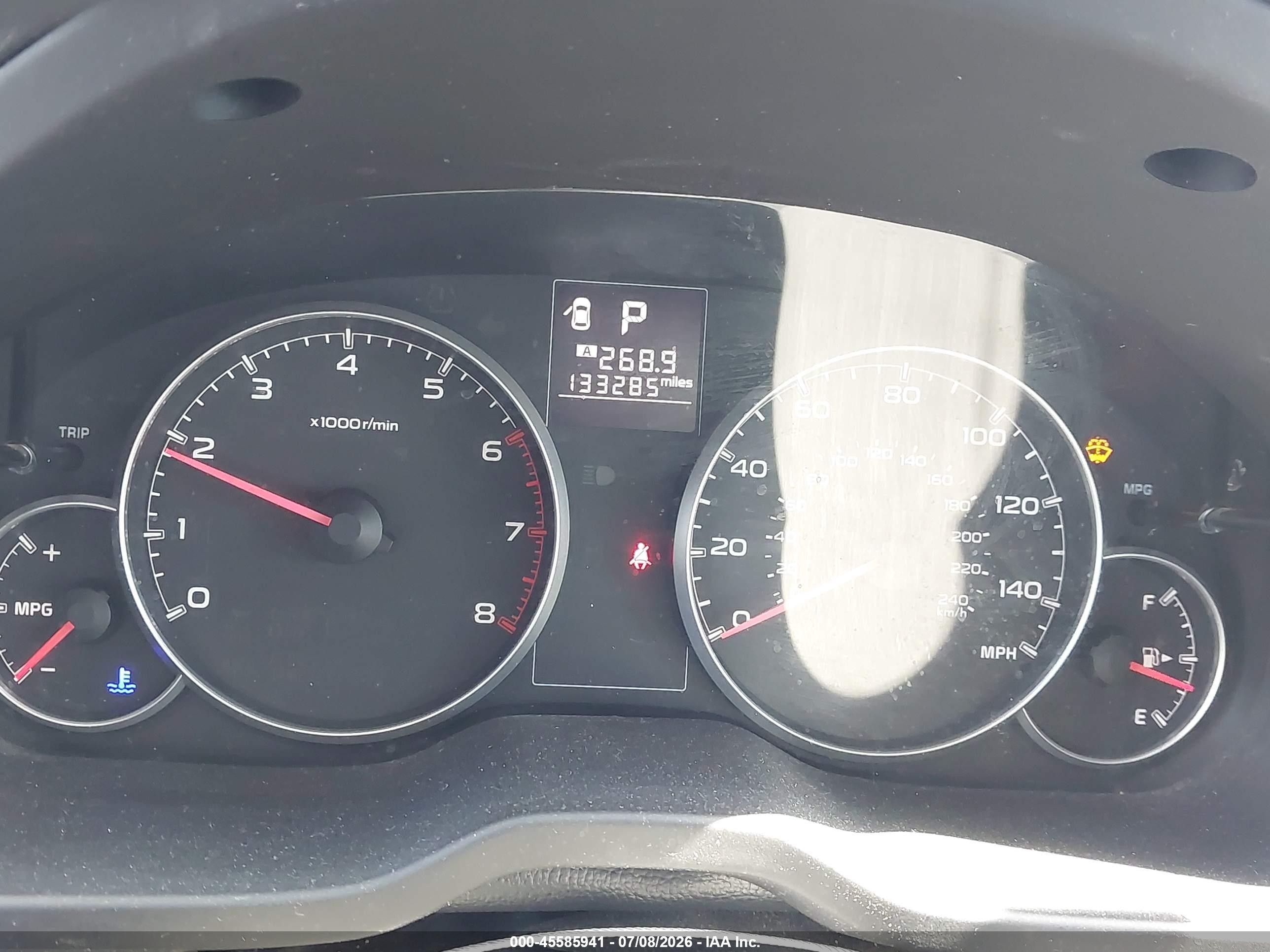 2014 Subaru Outback 2.5i Silver vin: 4S4BRBAC4E3219094
