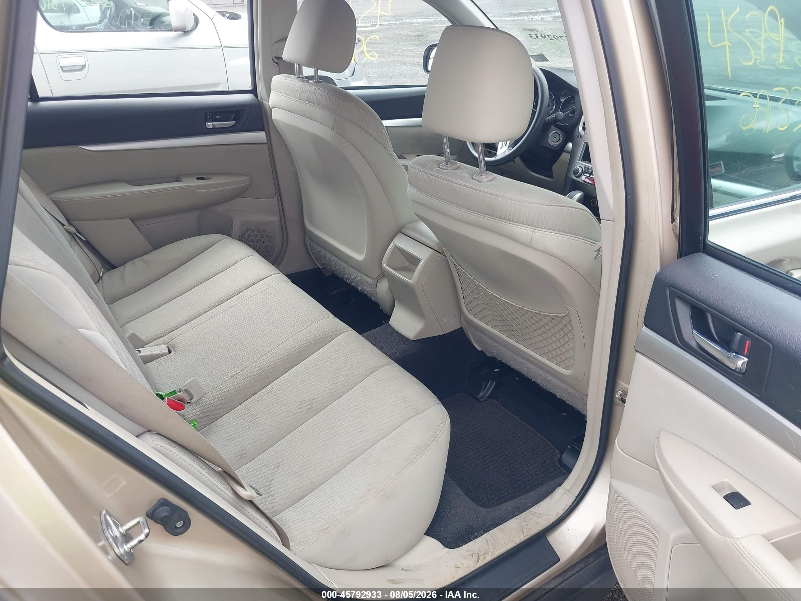 2010 Subaru Outback 2.5i Champagne vin: 4S4BRBAC5A3353784
