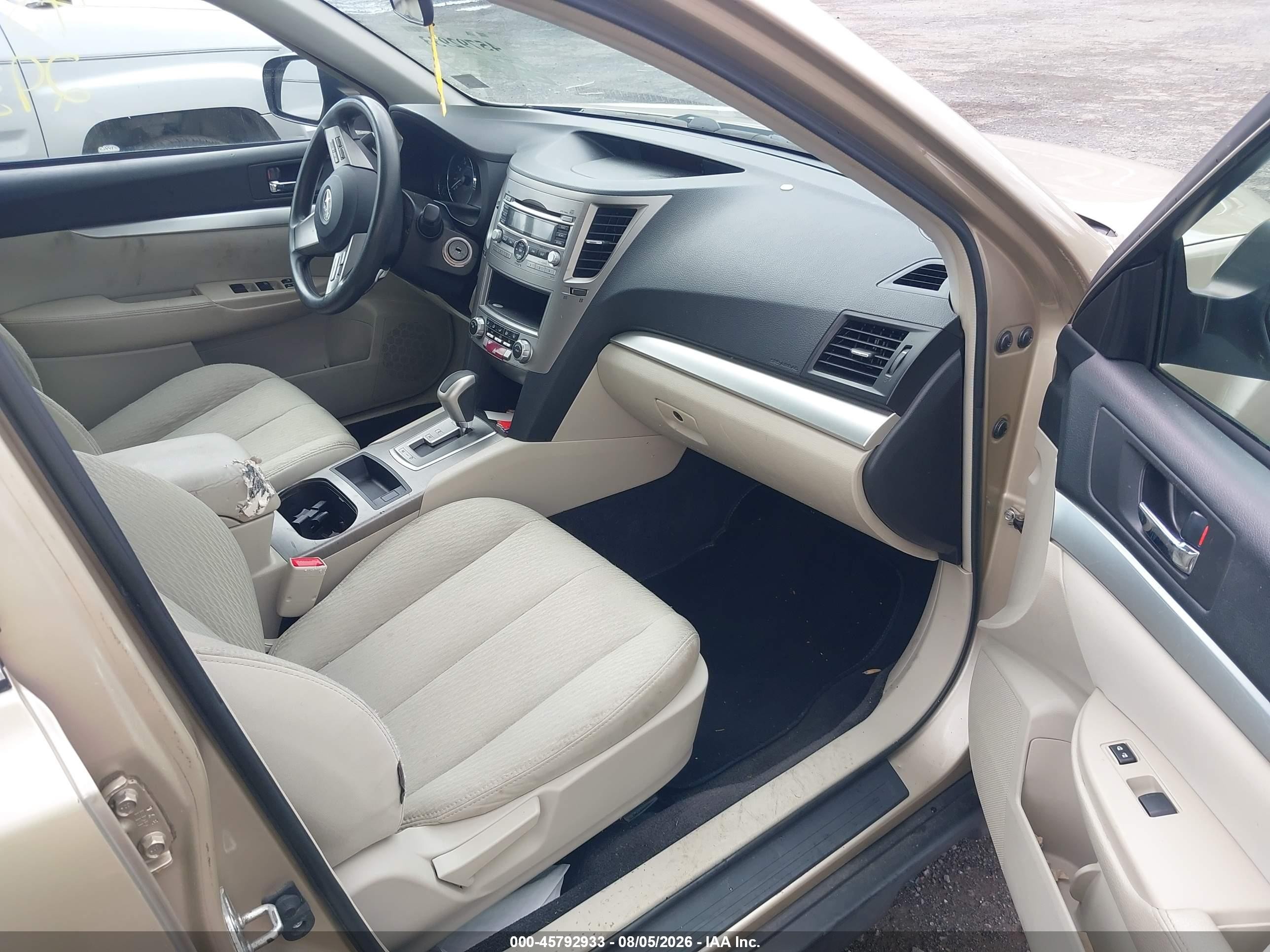 2010 Subaru Outback 2.5i Champagne vin: 4S4BRBAC5A3353784