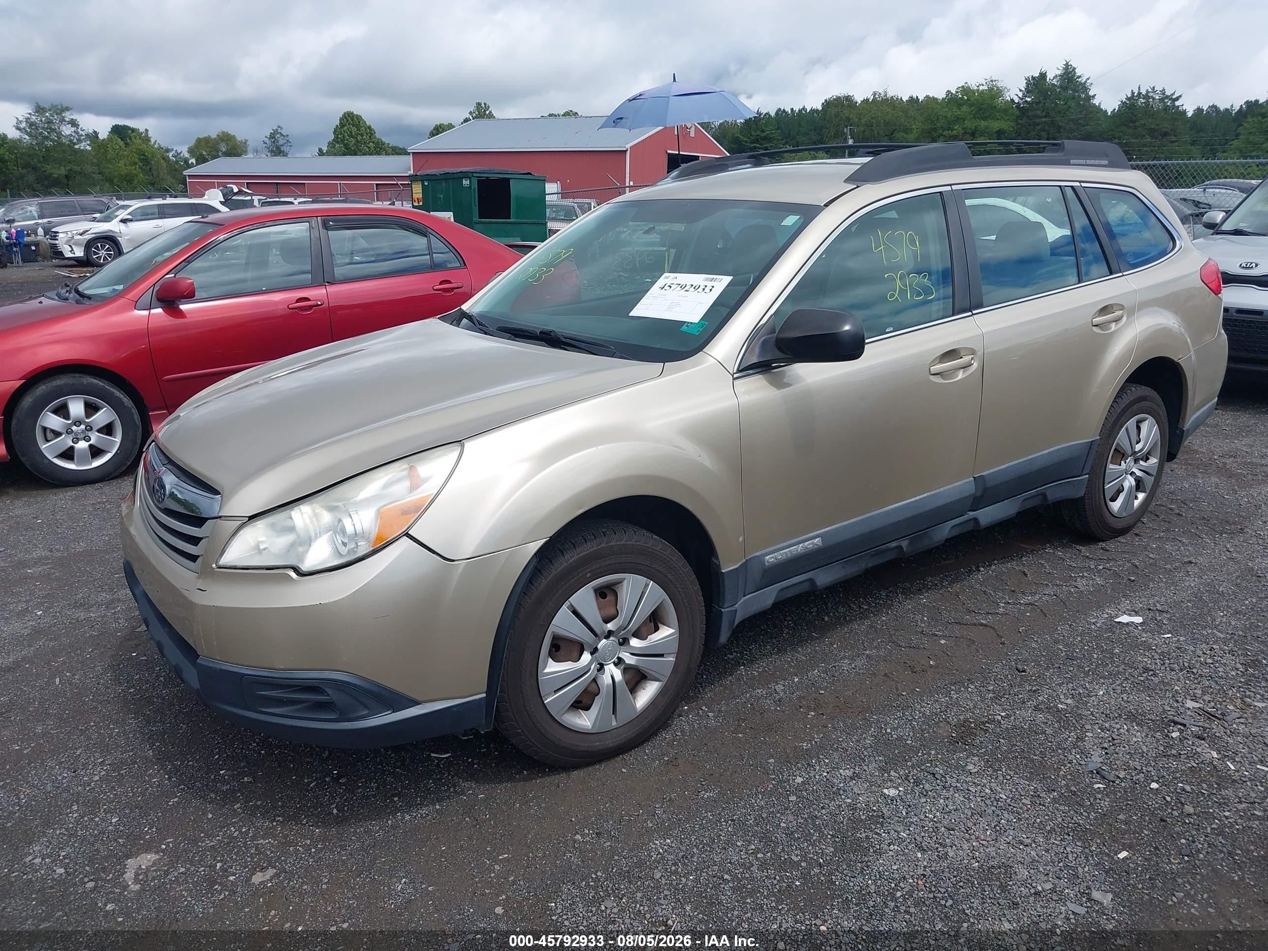 2010 Subaru Outback 2.5i Champagne vin: 4S4BRBAC5A3353784