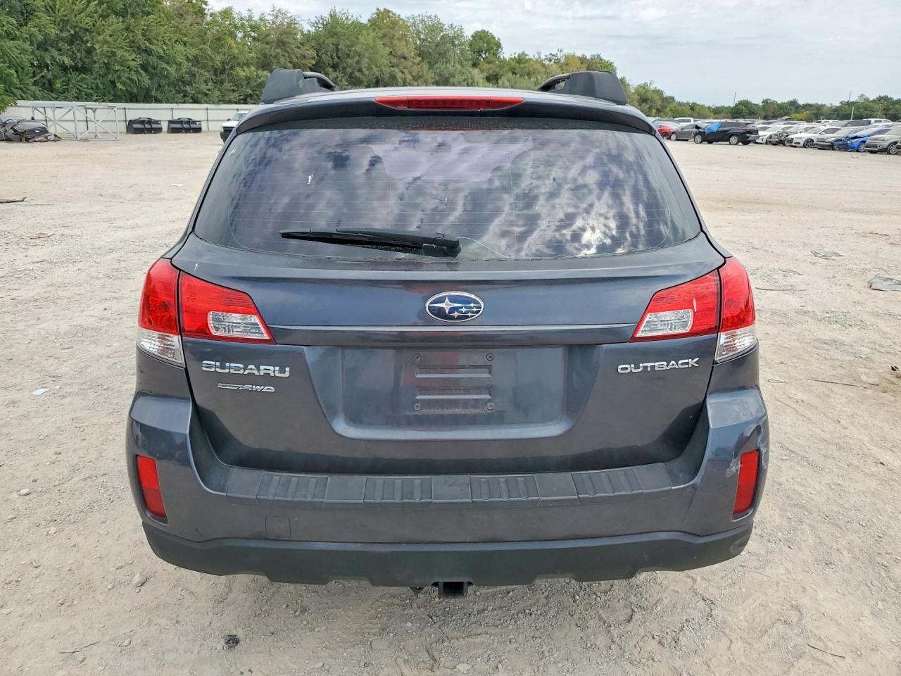 2011 Subaru Outback 2.5i Gray vin: 4S4BRBAC5B3366763