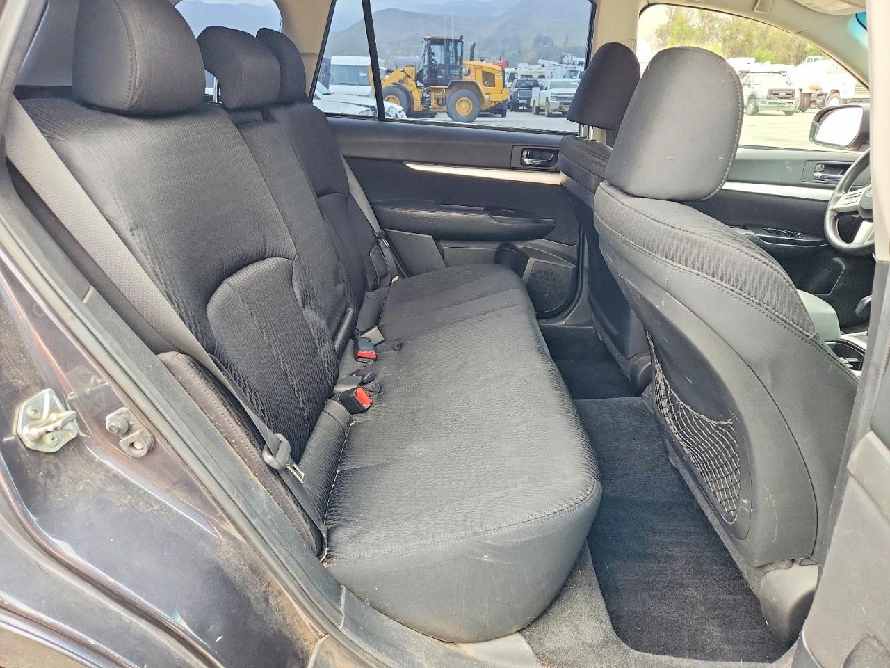 2011 Subaru Outback 2.5i Gray vin: 4S4BRBAC6B3388898