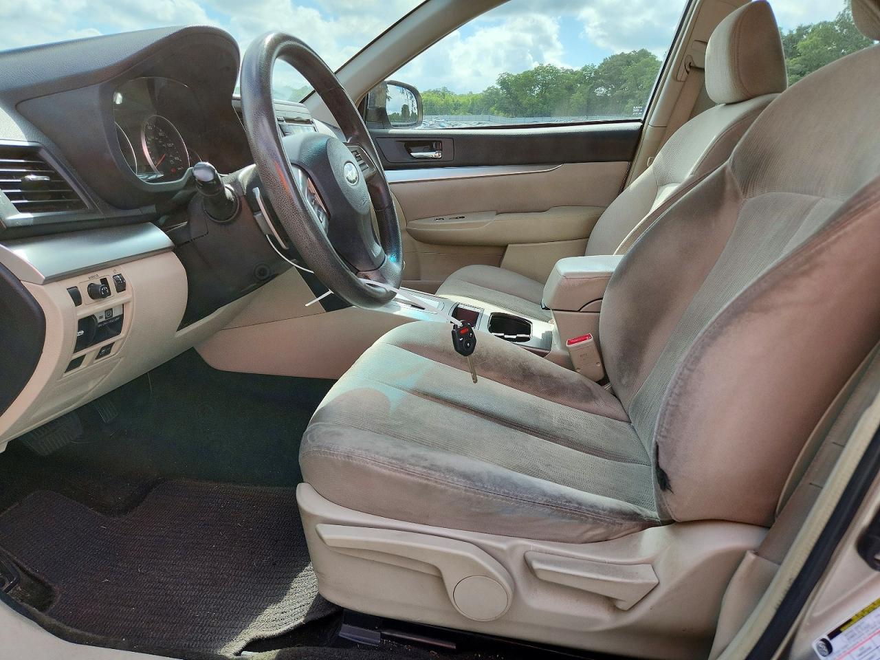 2014 Subaru Outback 2.5i Tan vin: 4S4BRBAC6E3237080