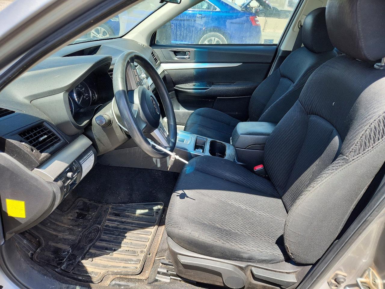 2011 Subaru Outback Silver vin: 4S4BRBAC7B3404221