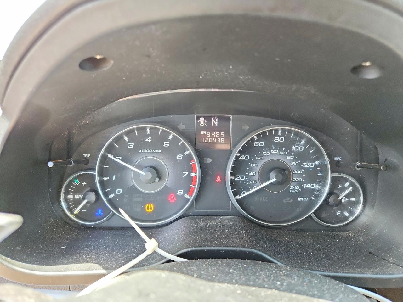 2011 Subaru Outback Silver vin: 4S4BRBAC7B3404221