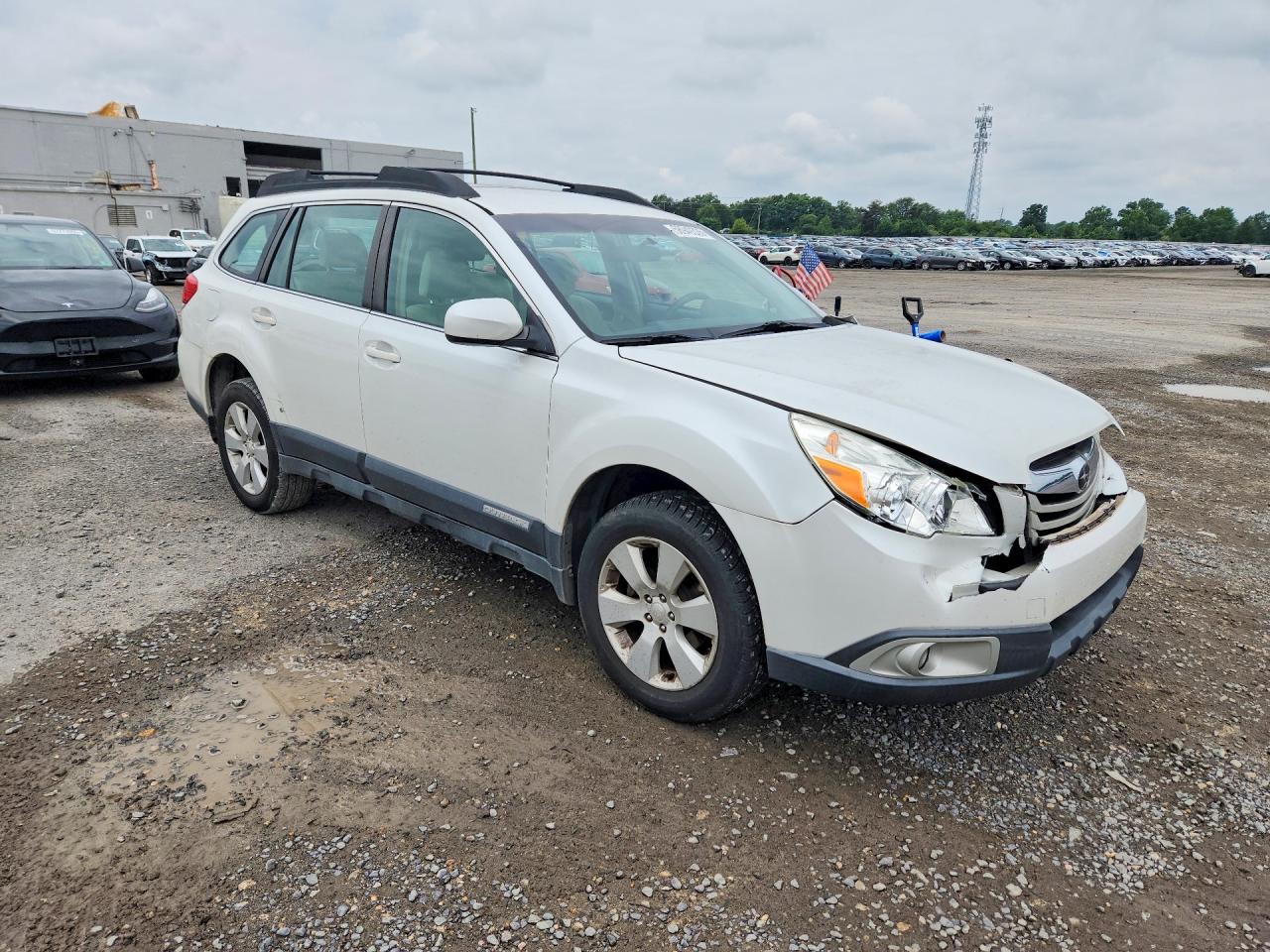 2012 Subaru Outback 2.5i White vin: 4S4BRBAC7C3296992
