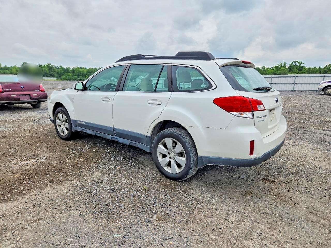 2012 Subaru Outback 2.5i White vin: 4S4BRBAC7C3296992