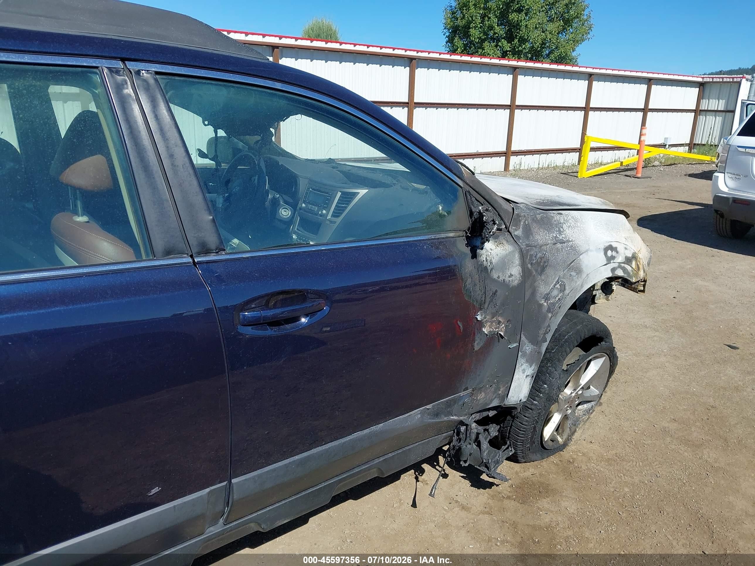 2014 Subaru Outback 2.5i Blue vin: 4S4BRBAC7E3249545