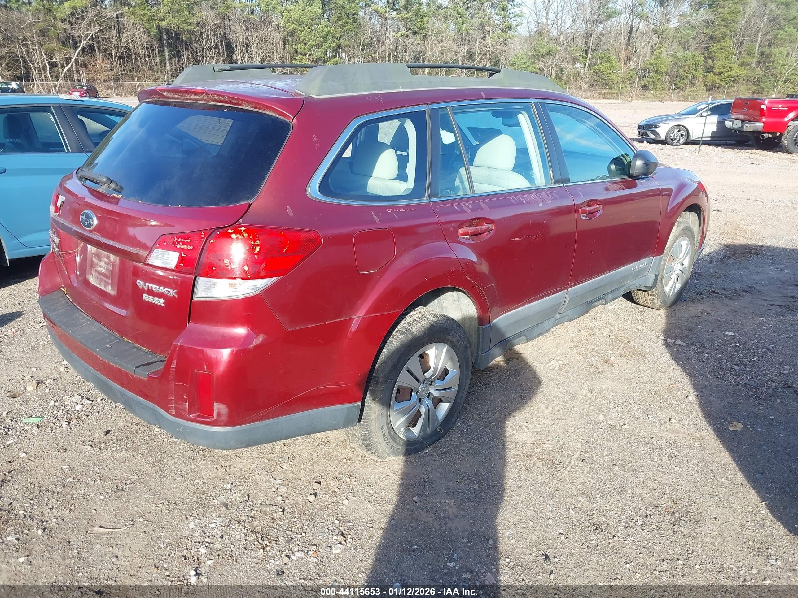 2011 Subaru Outback 2.5i Red vin: 4S4BRBAC8B3341775