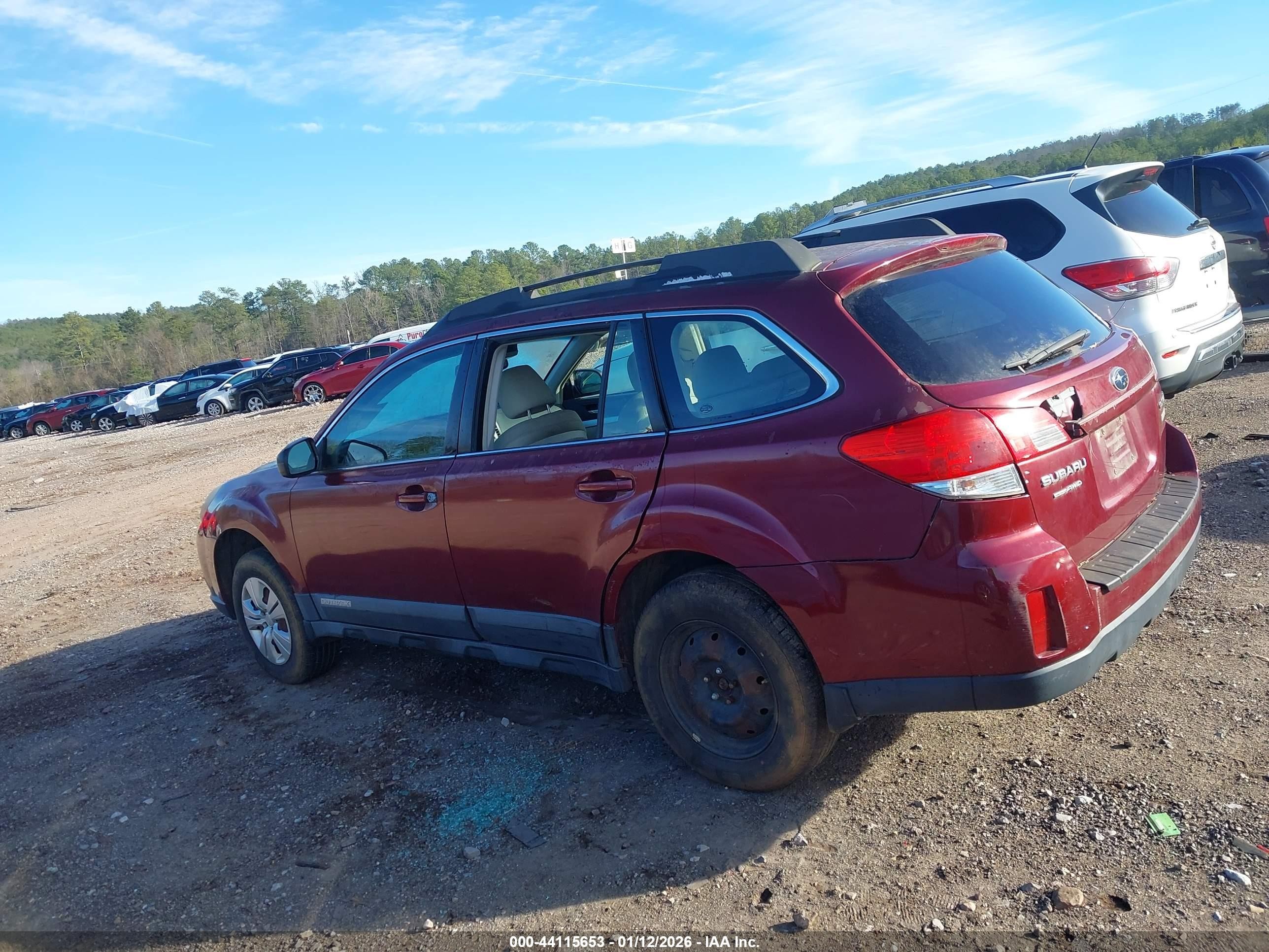 2011 Subaru Outback 2.5i Red vin: 4S4BRBAC8B3341775