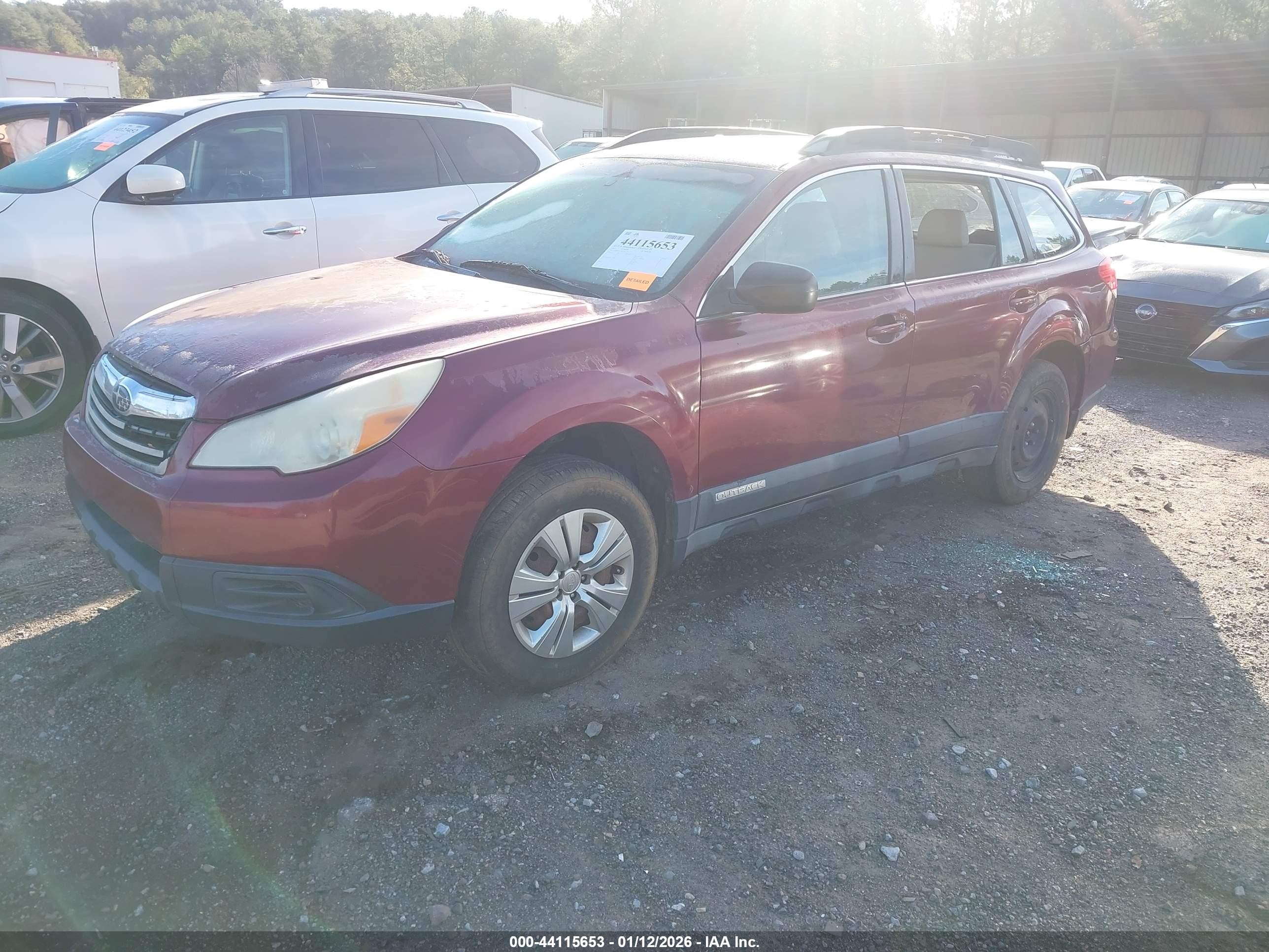 2011 Subaru Outback 2.5i Red vin: 4S4BRBAC8B3341775