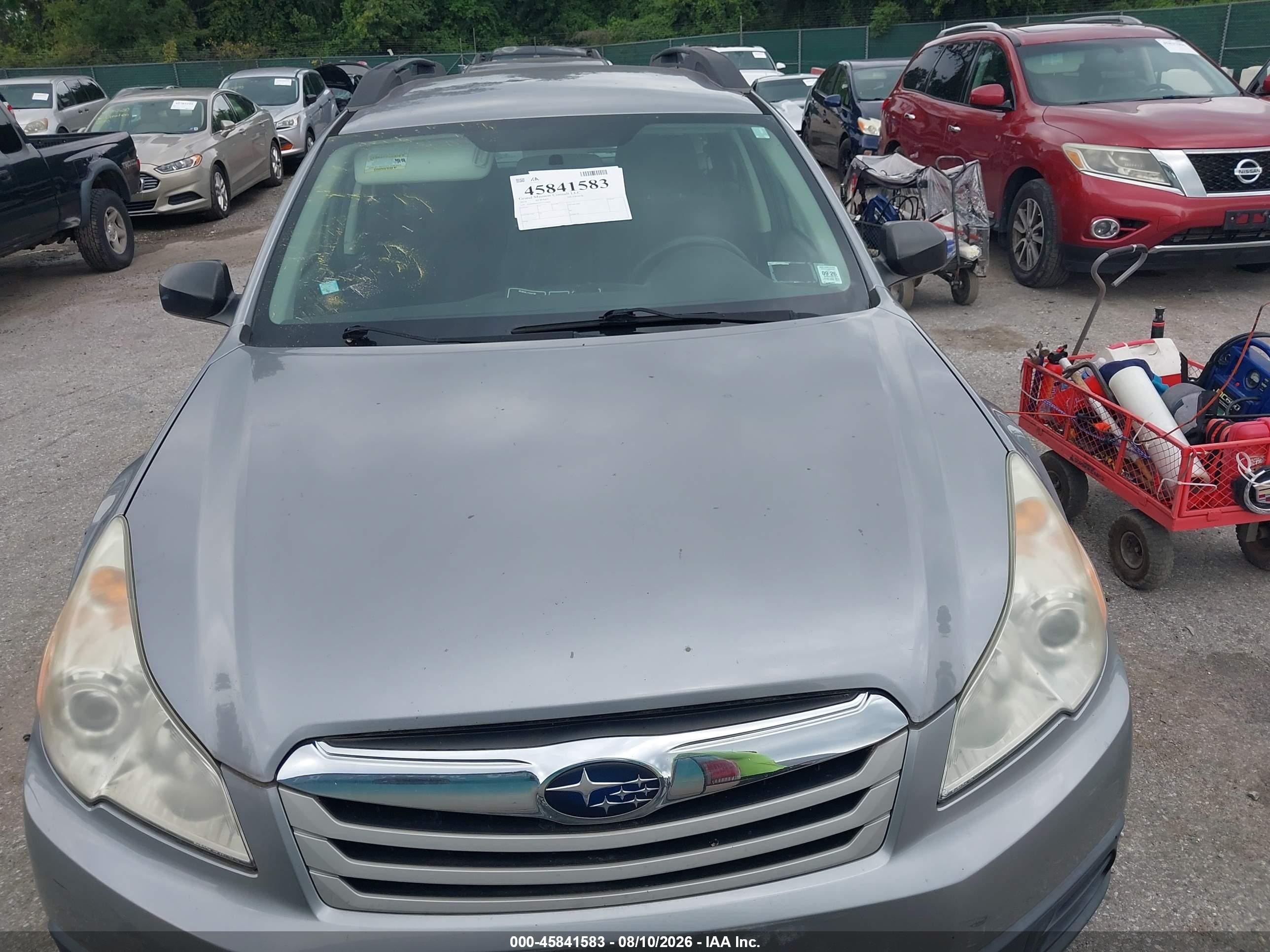 2010 Subaru Outback 2.5i Серебряный vin: 4S4BRBAC9A3316866